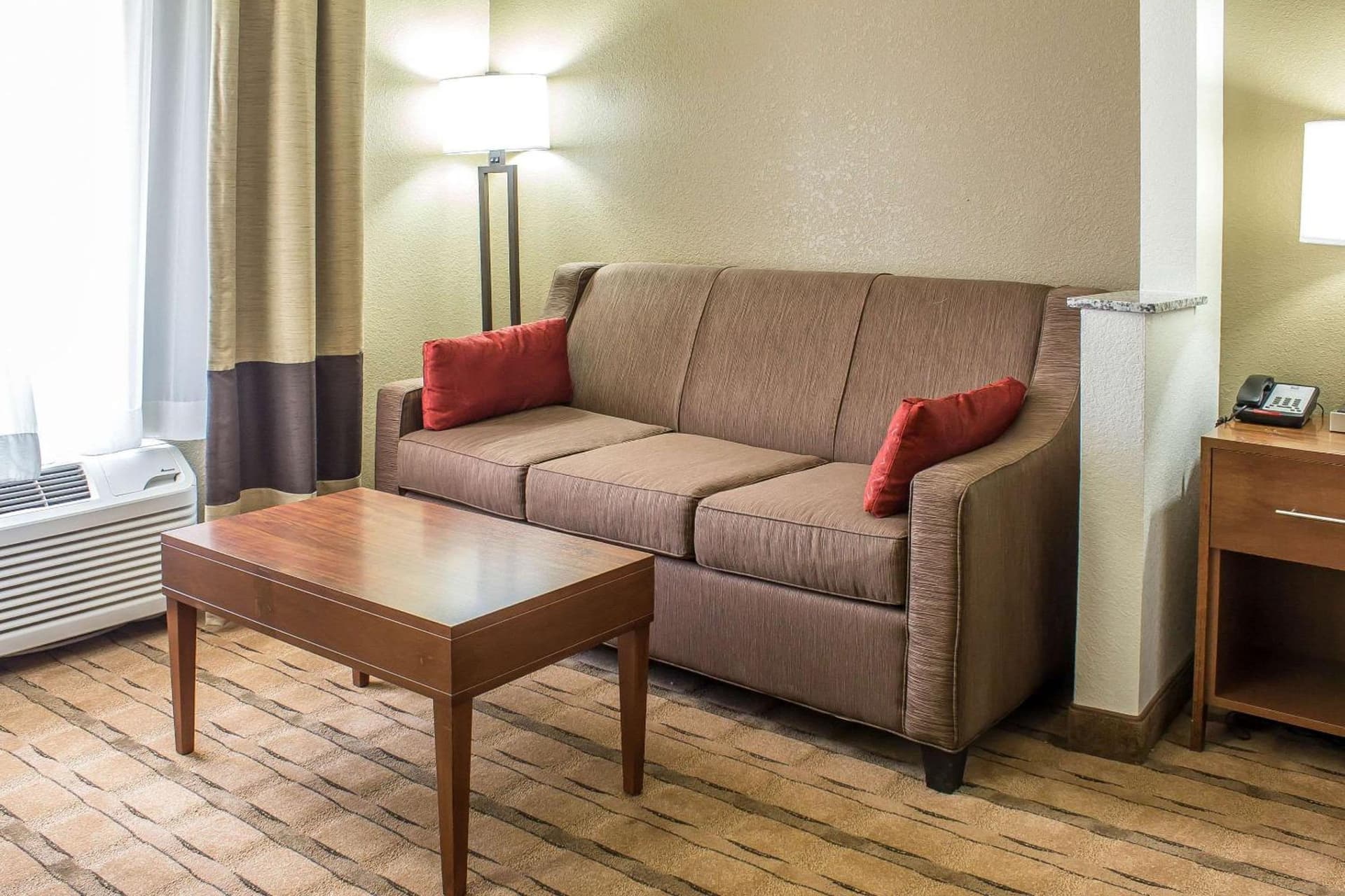 Comfort Inn & Suites Cedar Rapids North - Collins Road gallery photo in Cedar Rapids, IA — image 15