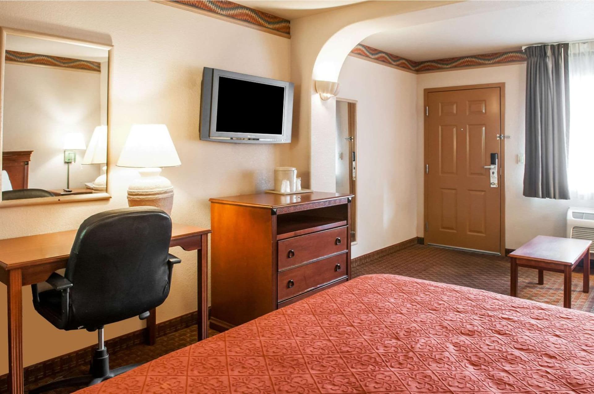 Quality Inn & Suites Las Cruces - University Area gallery photo in Las Cruces, NM — image 13