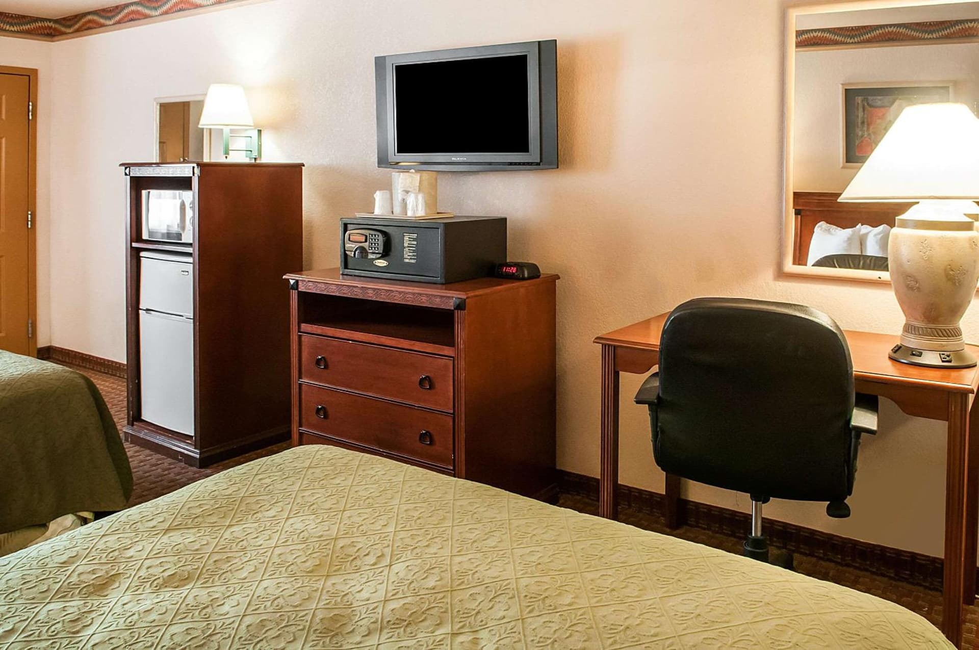 Quality Inn & Suites Las Cruces - University Area gallery photo in Las Cruces, NM — image 4