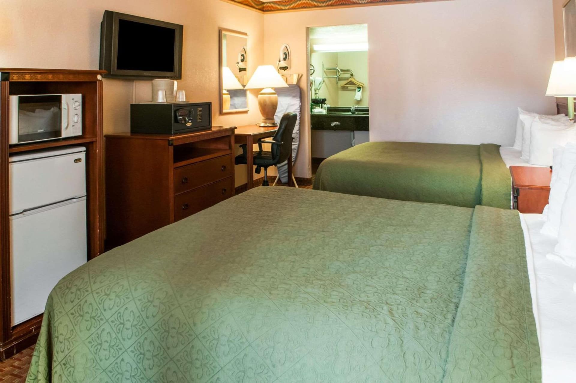 Quality Inn & Suites Las Cruces - University Area gallery photo in Las Cruces, NM — image 25