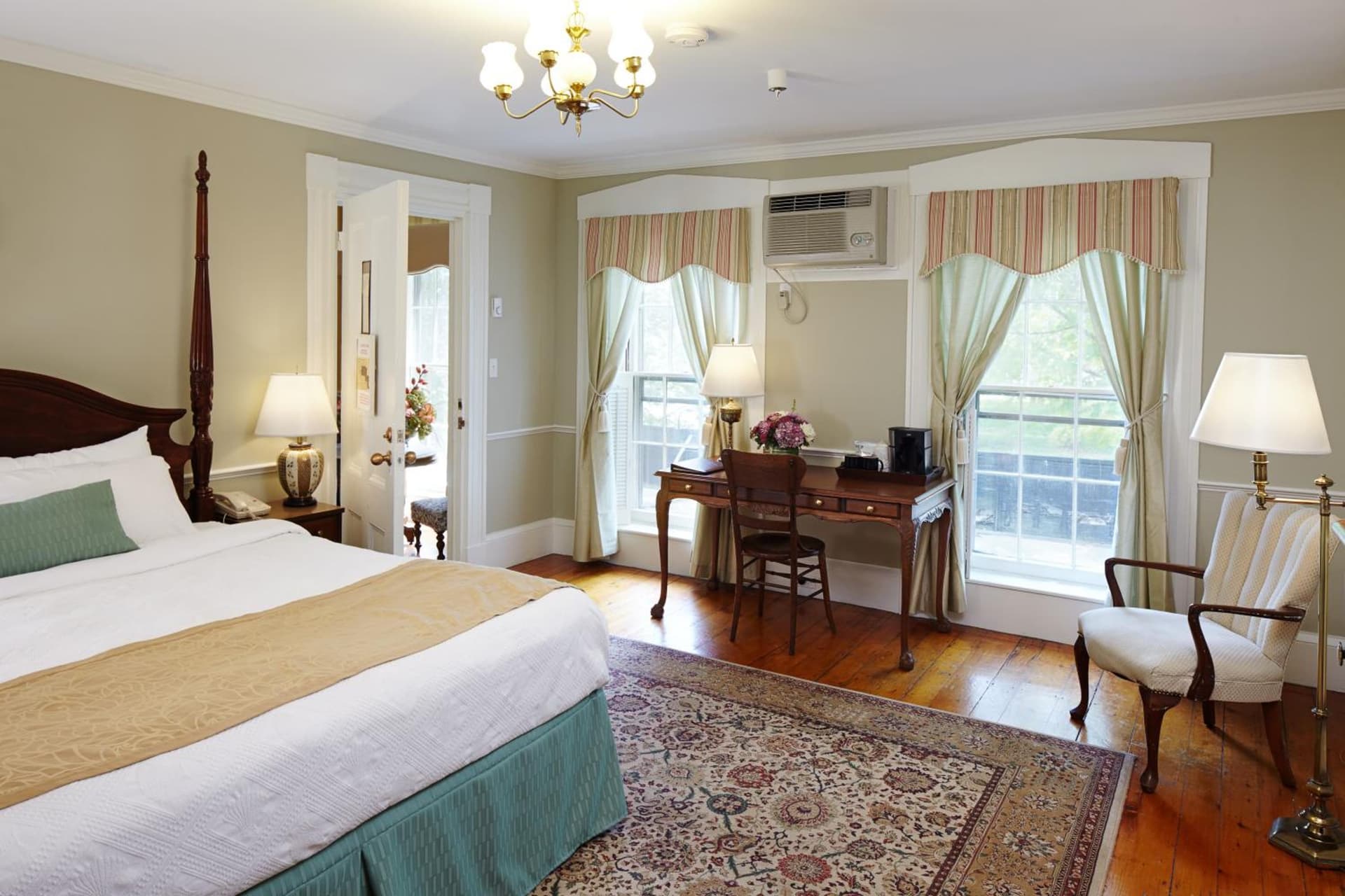 Concord's Colonial Inn gallery photo in Concord, MA — image 32