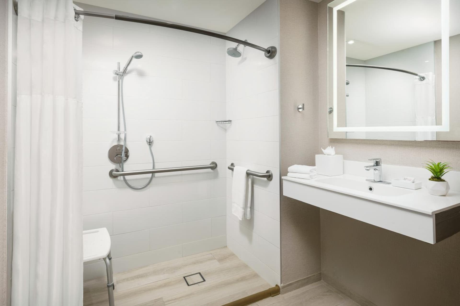 The Altair Bay Harbor Hotel gallery photo in Miami Beach, FL — image 8
