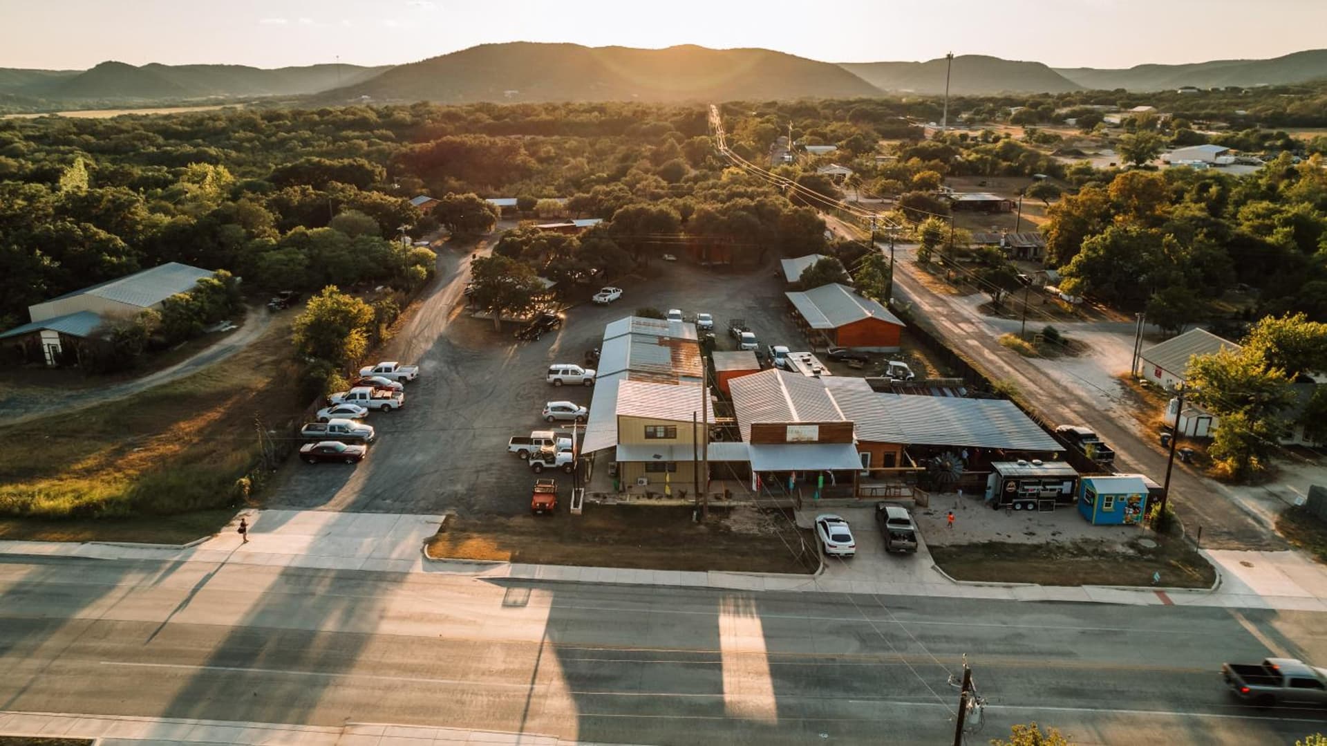 The Historic Leakey Inn featured exterior or lobby in Leakey, TX — similar hotel