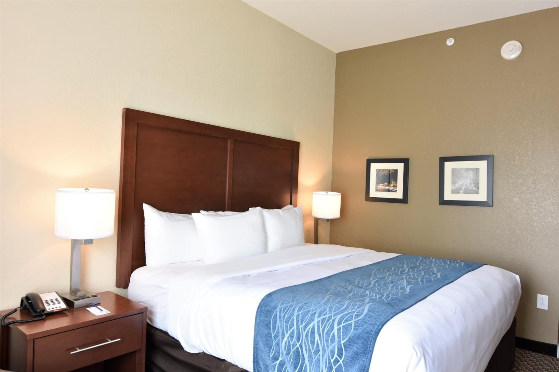 Comfort Inn & Suites Rock Hill Northeast gallery photo in Rock Hill, SC — image 36