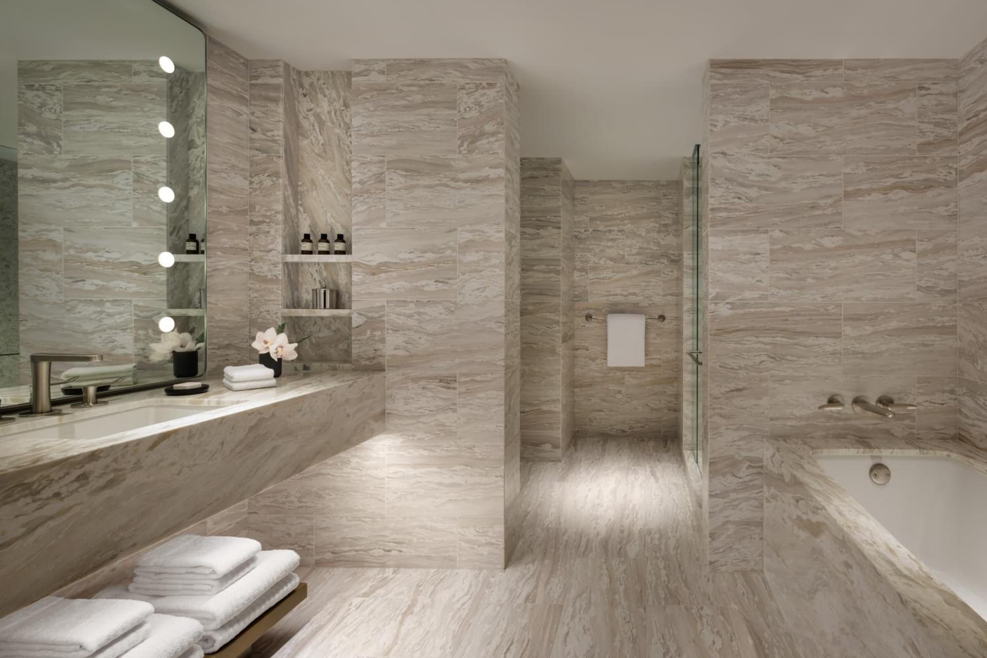 Fairmont Century Plaza Gold Experience gallery photo in Los Angeles, CA — image 70