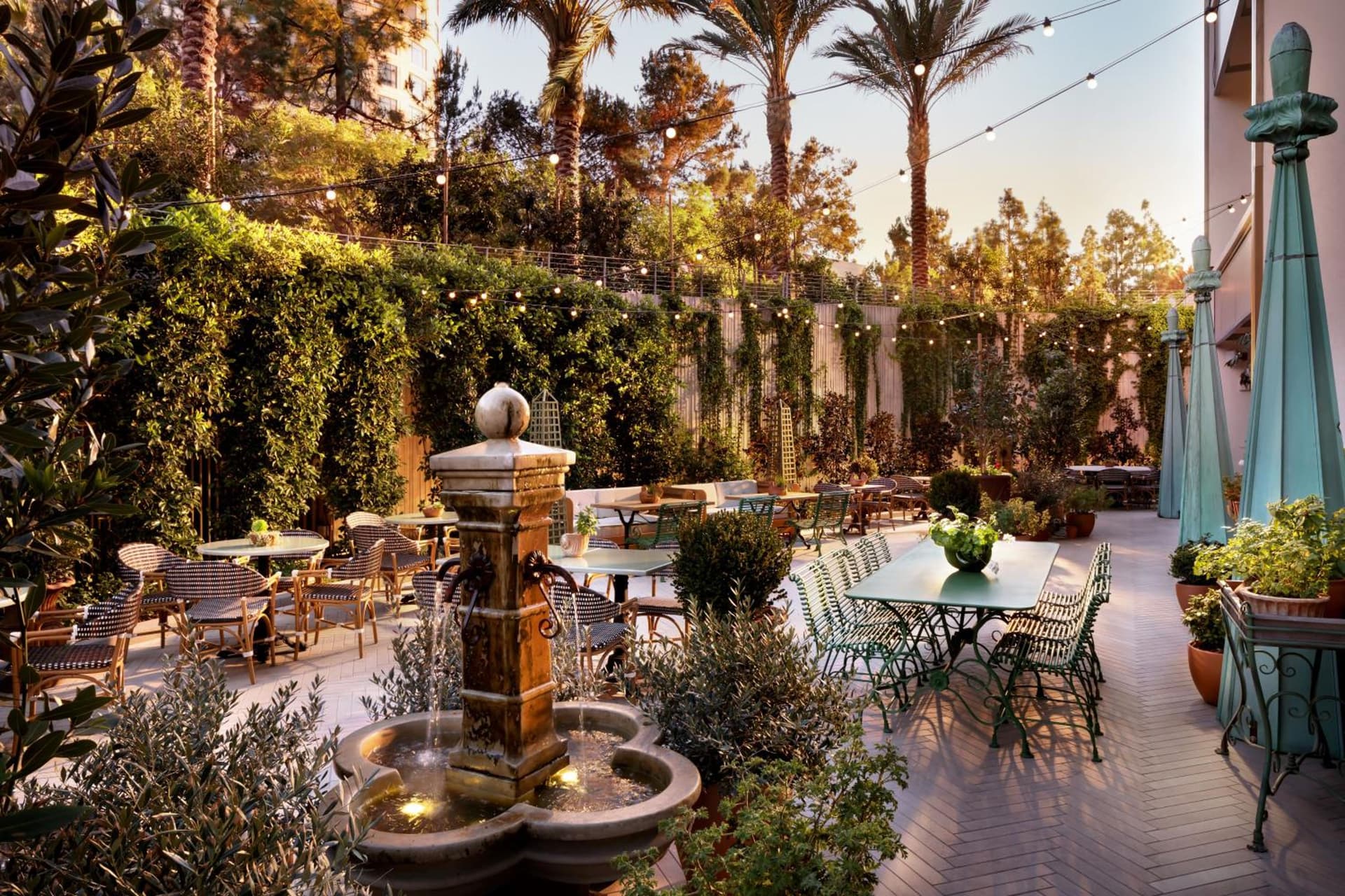 Fairmont Century Plaza Gold Experience gallery photo in Los Angeles, CA — image 90