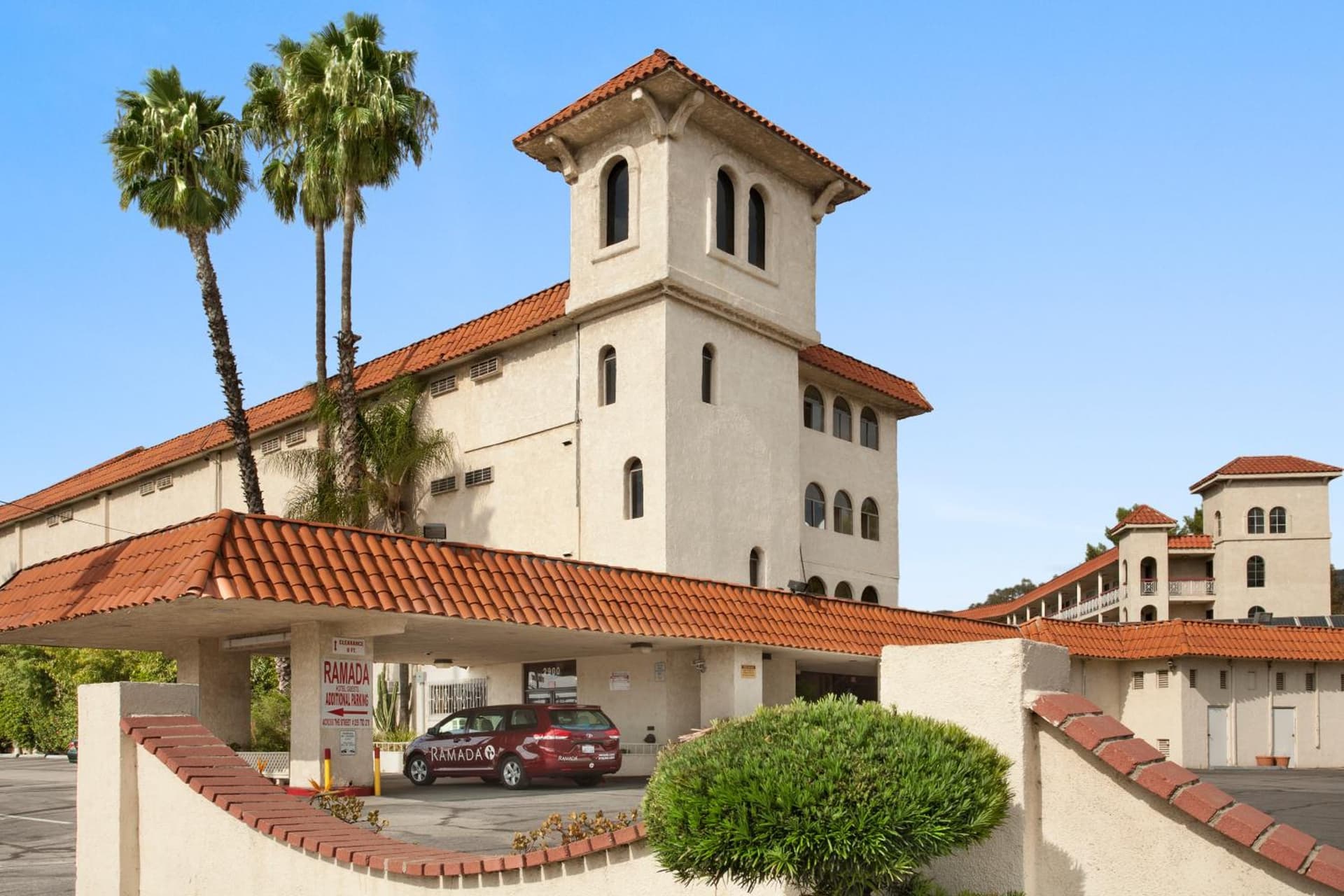 Ramada by Wyndham Burbank Airport gallery photo in Burbank, CA — image 39