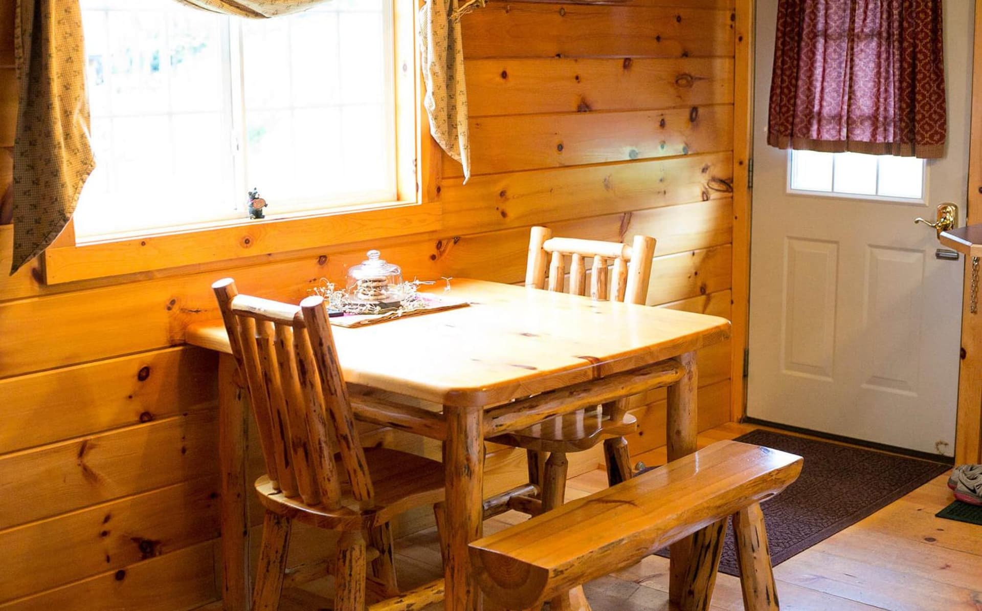 Blessing Lodge by Amish Country Lodging gallery photo in Berlin, OH — image 10