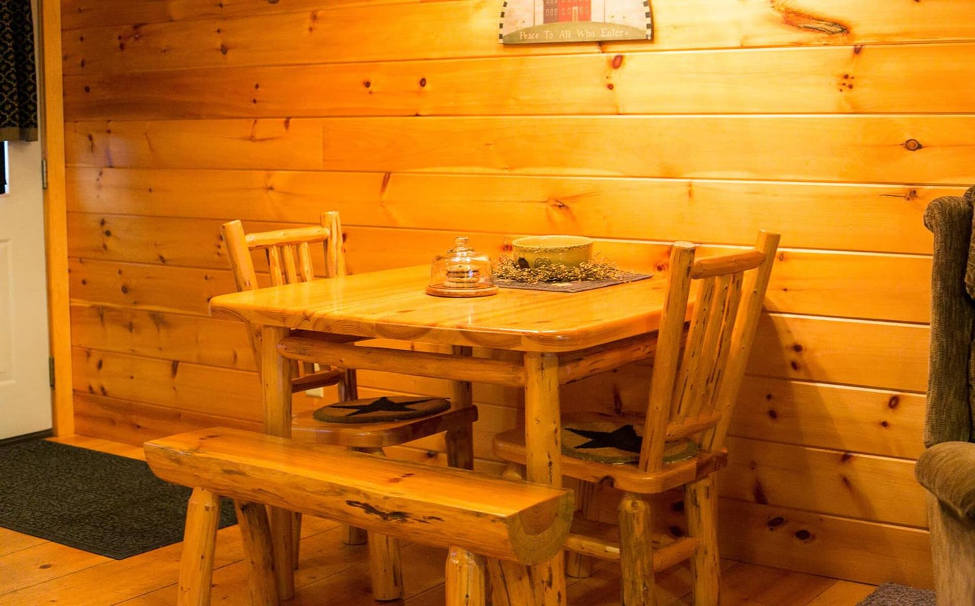 Blessing Lodge by Amish Country Lodging gallery photo in Berlin, OH — image 58