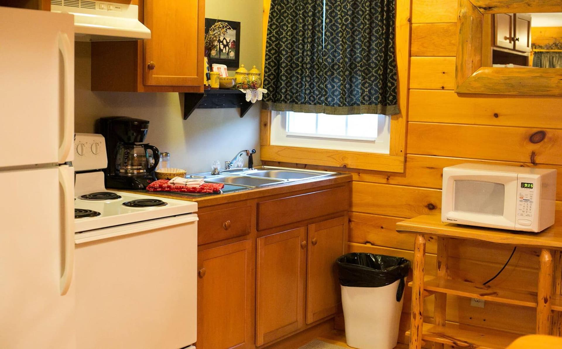 Blessing Lodge by Amish Country Lodging gallery photo in Berlin, OH — image 4