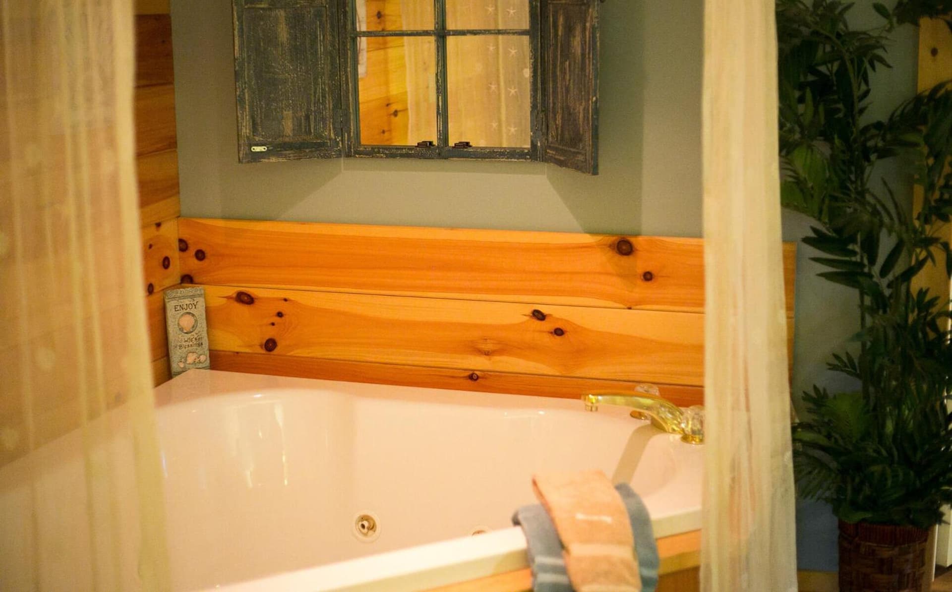 Blessing Lodge by Amish Country Lodging gallery photo in Berlin, OH — image 12
