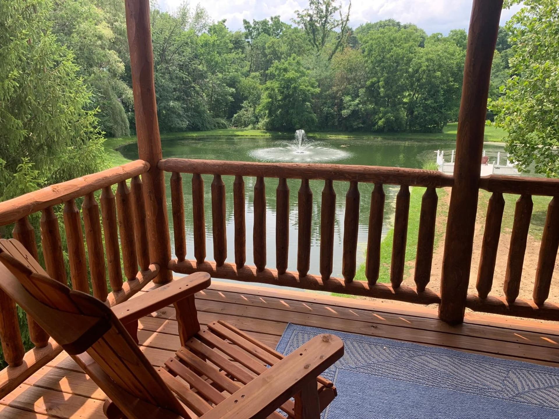 Waterview Lodge by Amish Country Lodging interior in Millersburg, OH — gallery photo 2