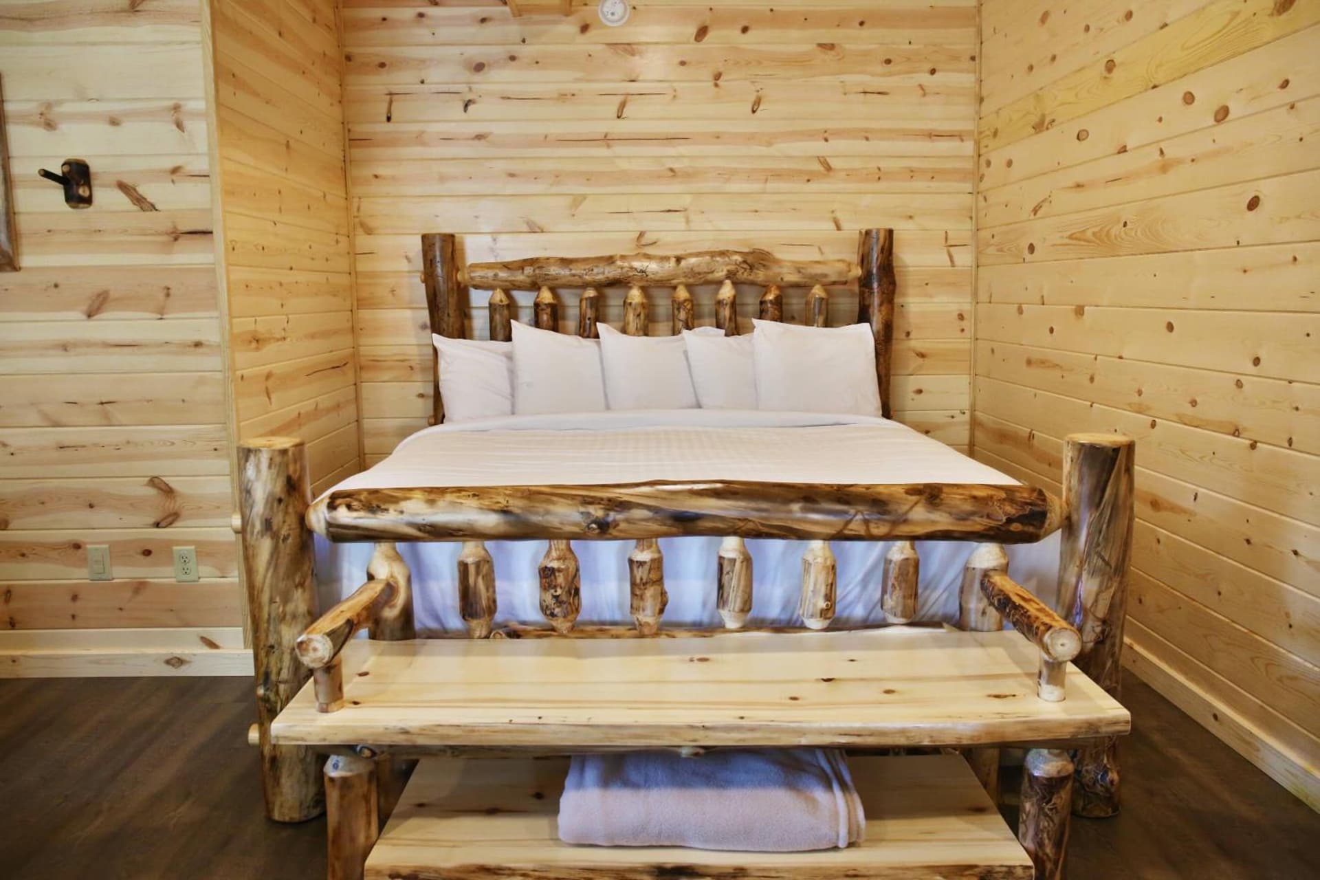 Waterview Lodge by Amish Country Lodging gallery photo in Millersburg, OH — image 47