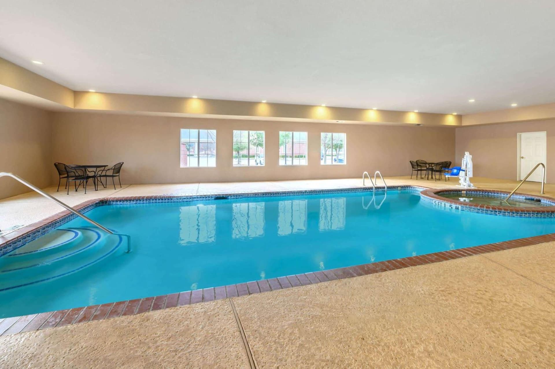 La Quinta Inn & Suites by Wyndham Longview North gallery photo in Longview, TX — image 18