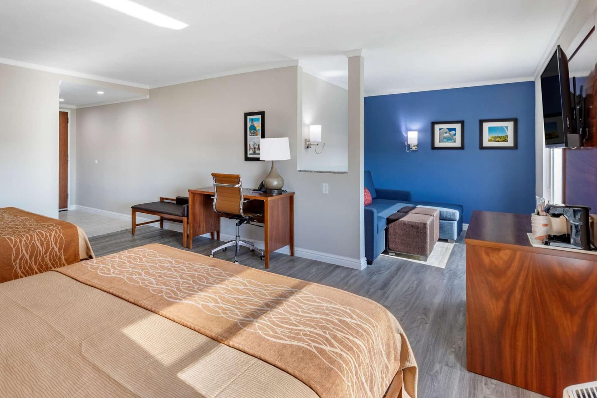 Comfort Suites St Louis - Sunset Hills gallery photo in Saint Louis, MO — image 6