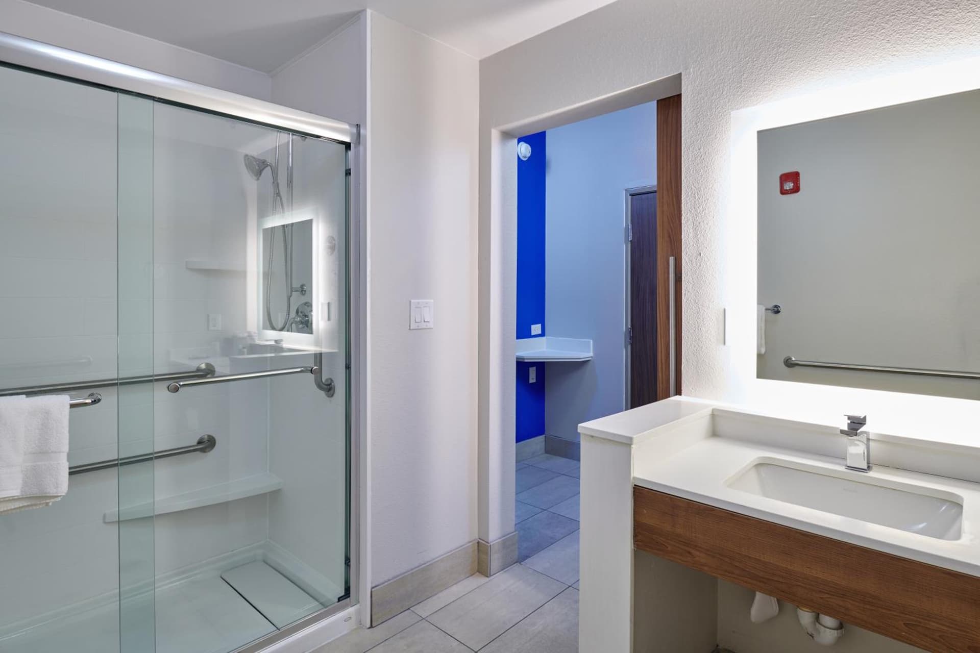 Holiday Inn Express & Suites El Paso - Sunland Park Area by IHG property views in El Paso, TX — gallery photo 3