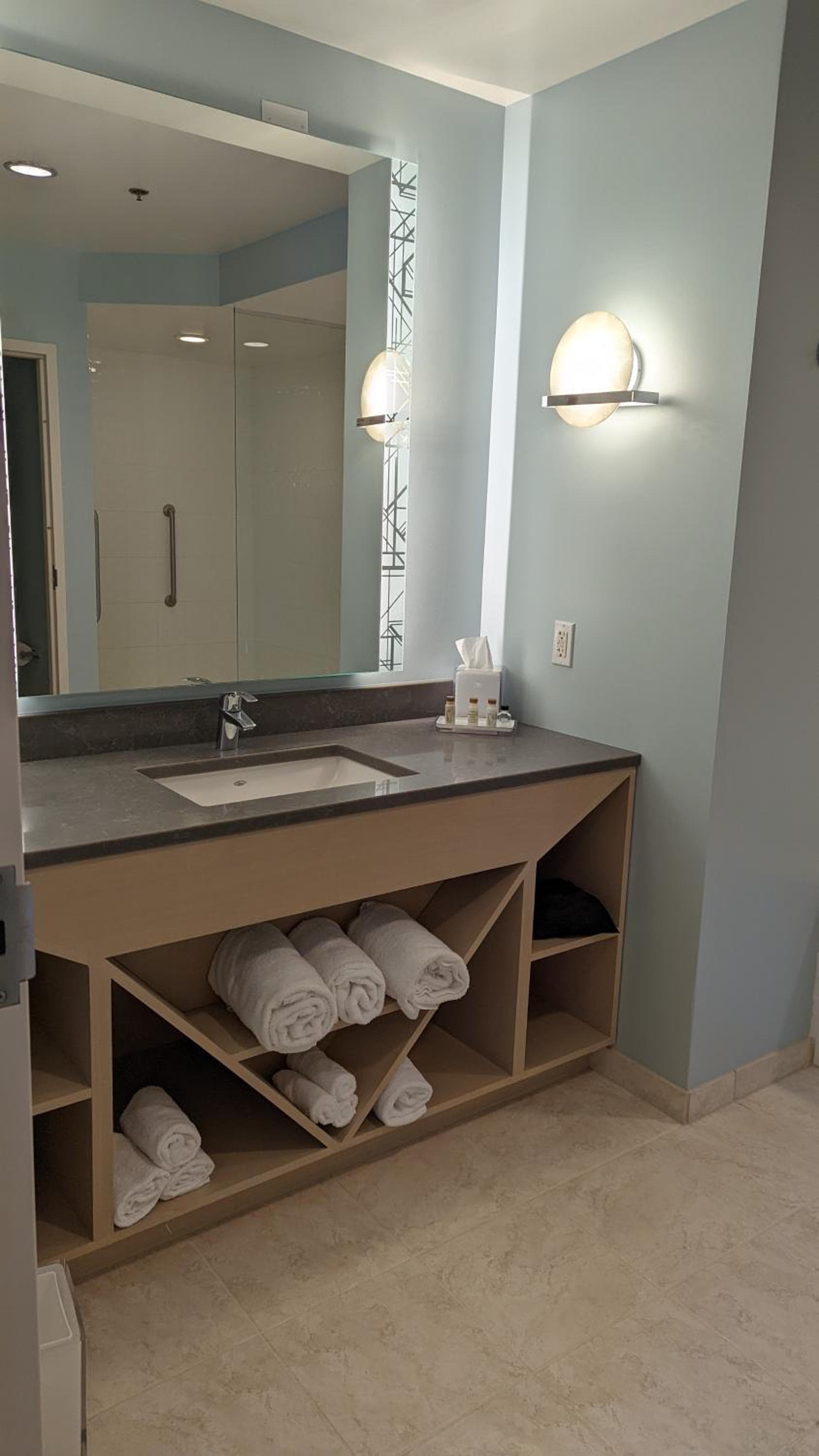 Hotel Indigo Jacksonville-Deerwood Park by IHG gallery photo in Jacksonville, FL — image 64