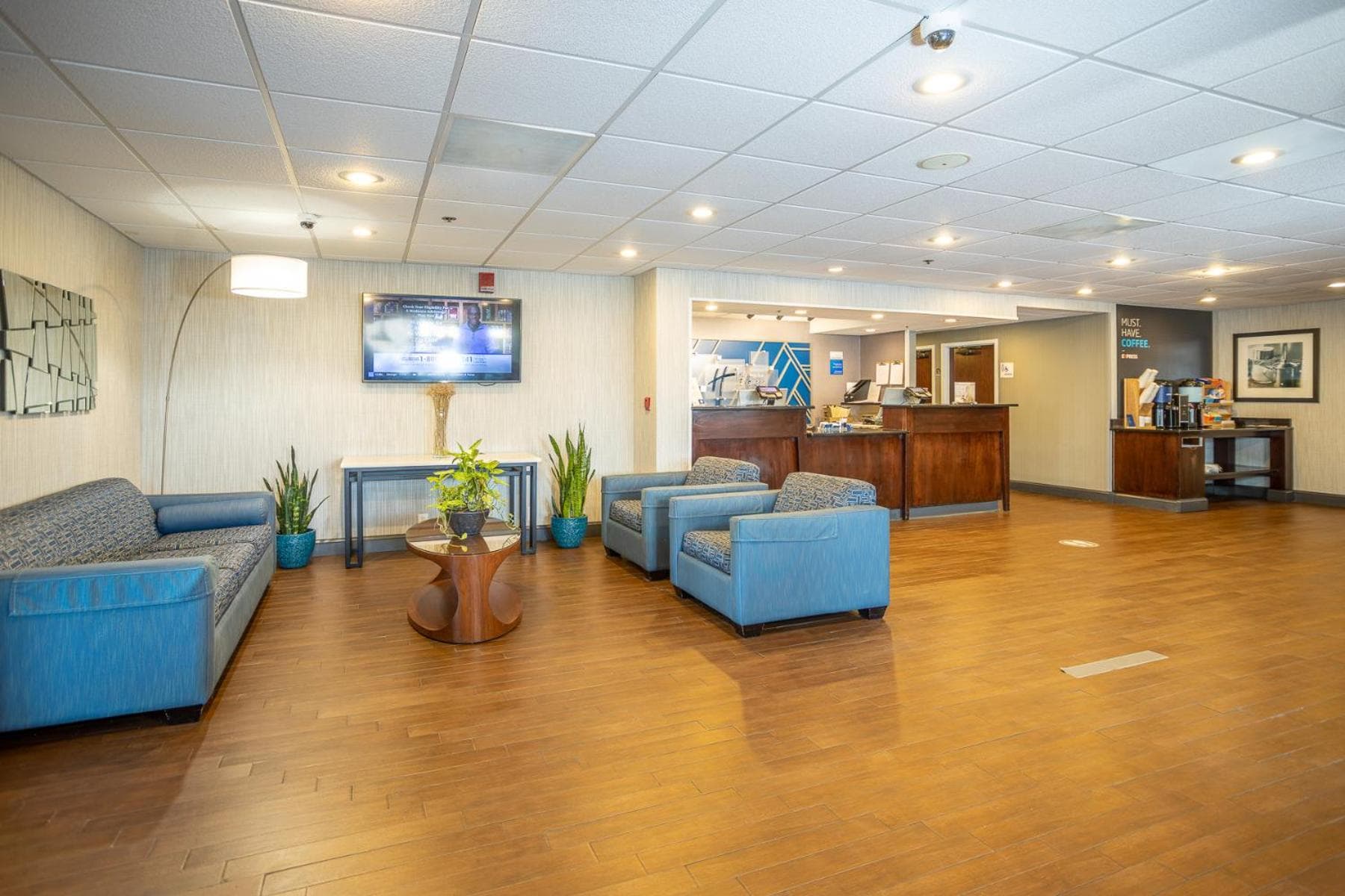 Holiday Inn Express - Newark Airport - Elizabeth by IHG gallery photo in Elizabeth, NJ — image 11