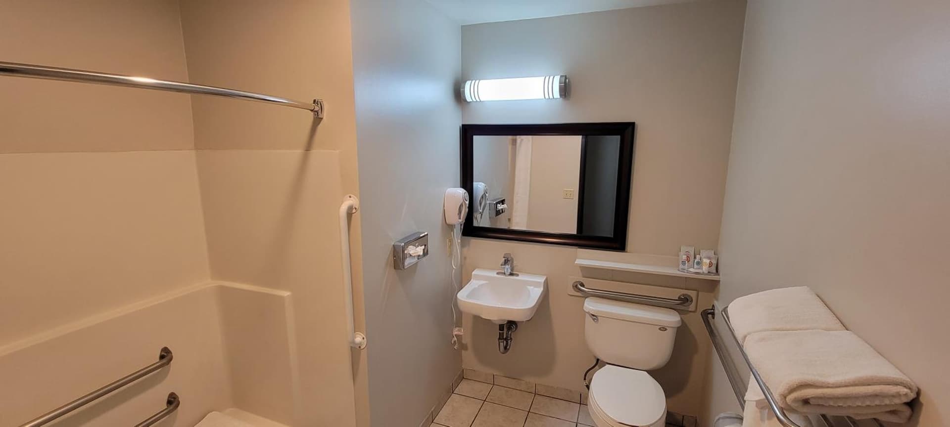 Quality Inn & Suites Fresno Northwest gallery photo in Fresno, CA — image 21