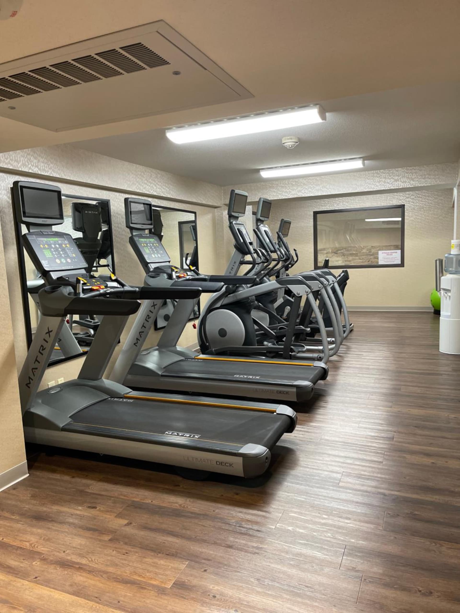 Hotel Lotus Kansas City Merriam property views in Merriam, KS — gallery photo 3