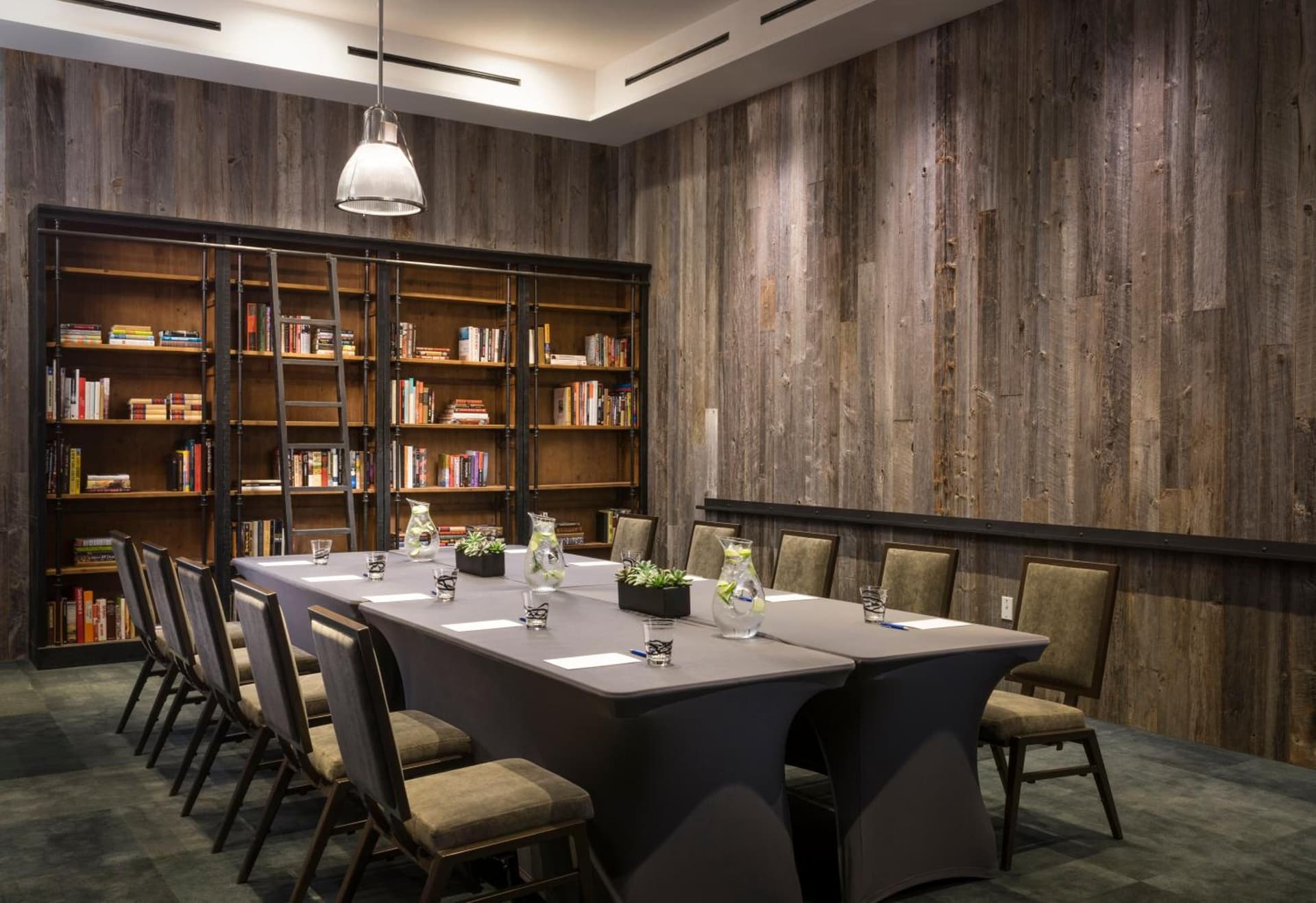 Hotel Van Zandt gallery photo in Austin, TX — image 39