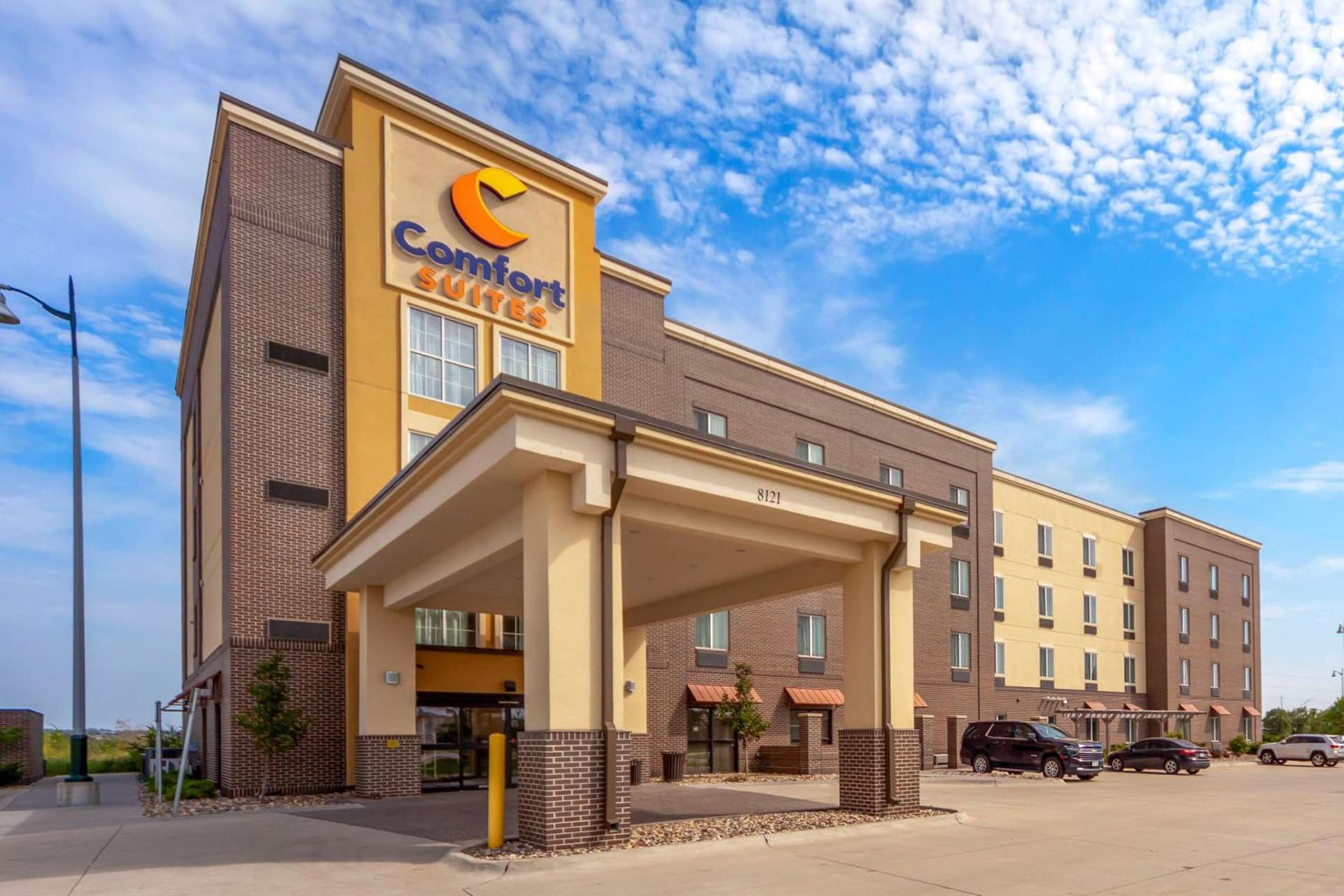 Comfort Suites interior in La Vista, NE — gallery photo 2