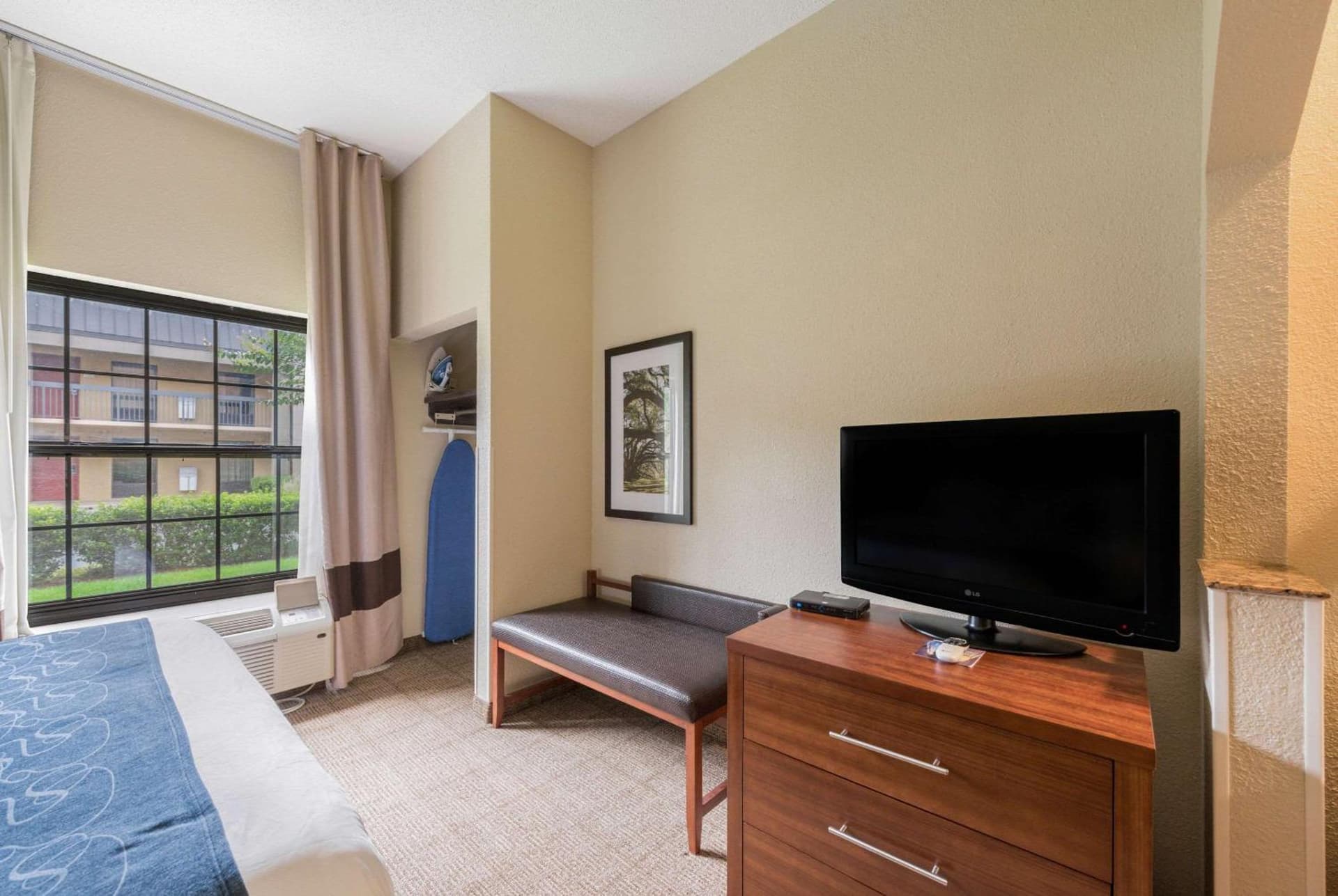 Comfort Suites Monroe gallery photo in Monroe, LA — image 55