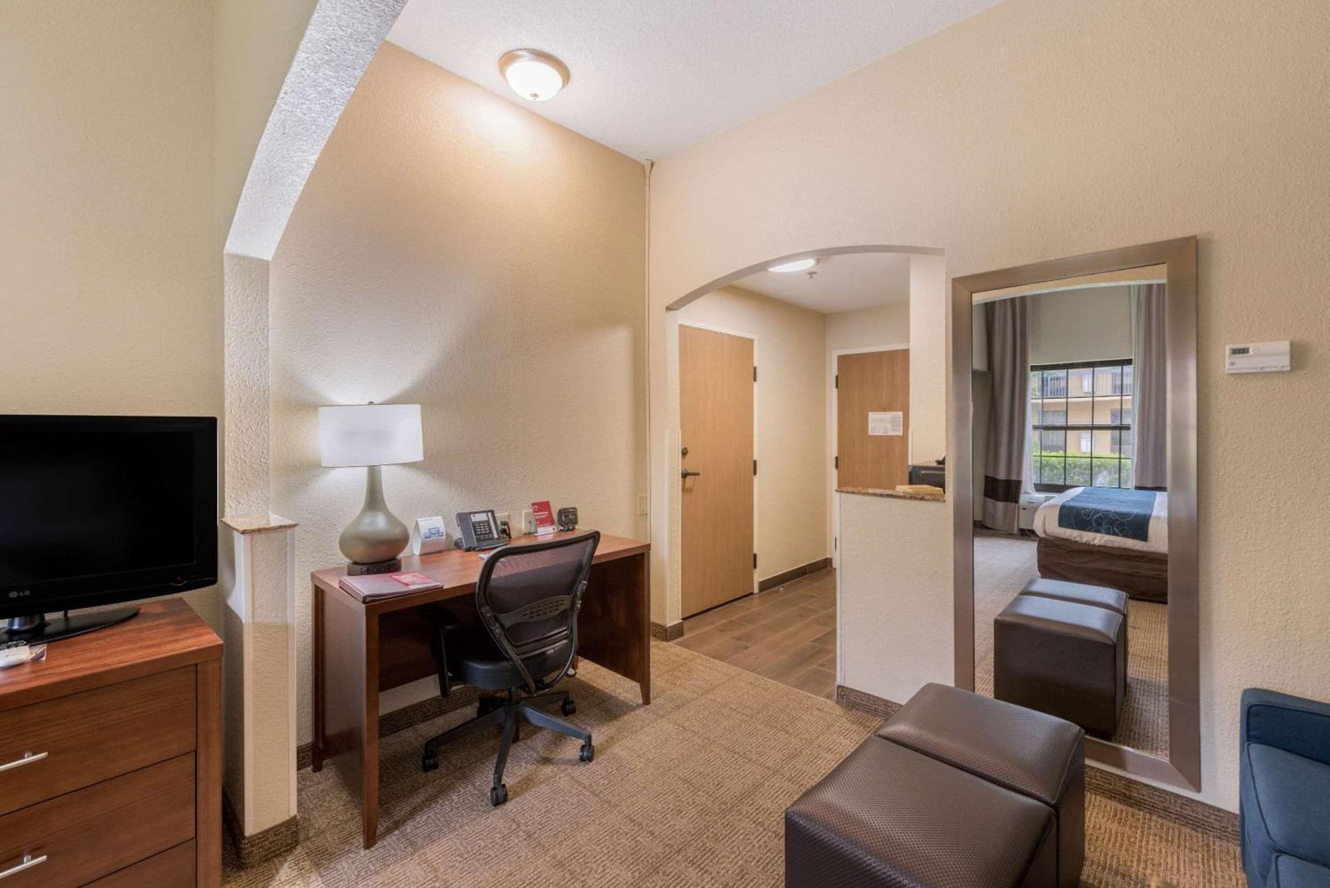Comfort Suites Monroe gallery photo in Monroe, LA — image 35