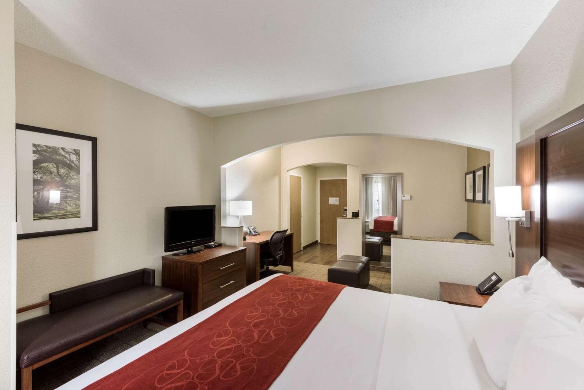 Comfort Suites Monroe gallery photo in Monroe, LA — image 49