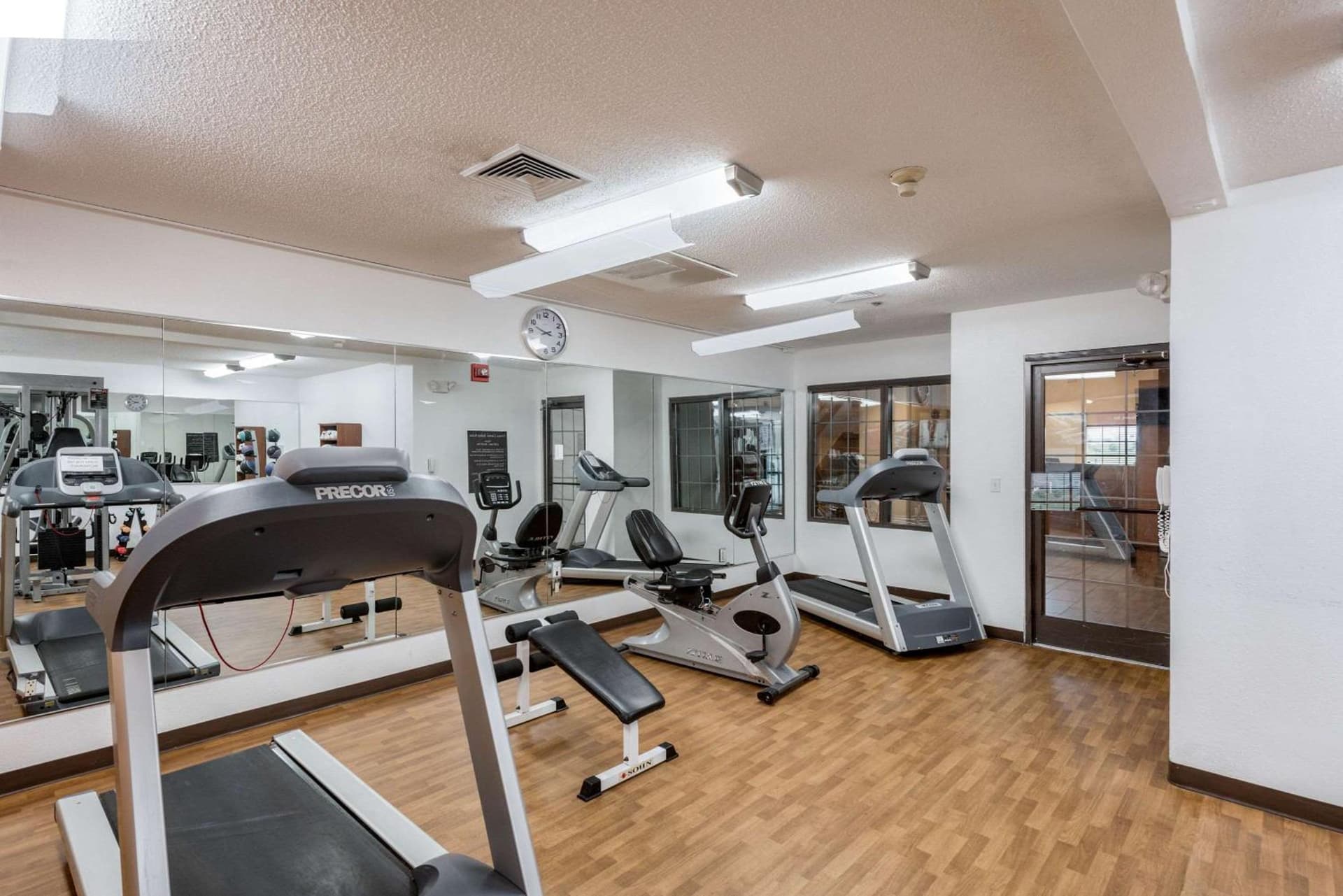 Comfort Suites Monroe gallery photo in Monroe, LA — image 54