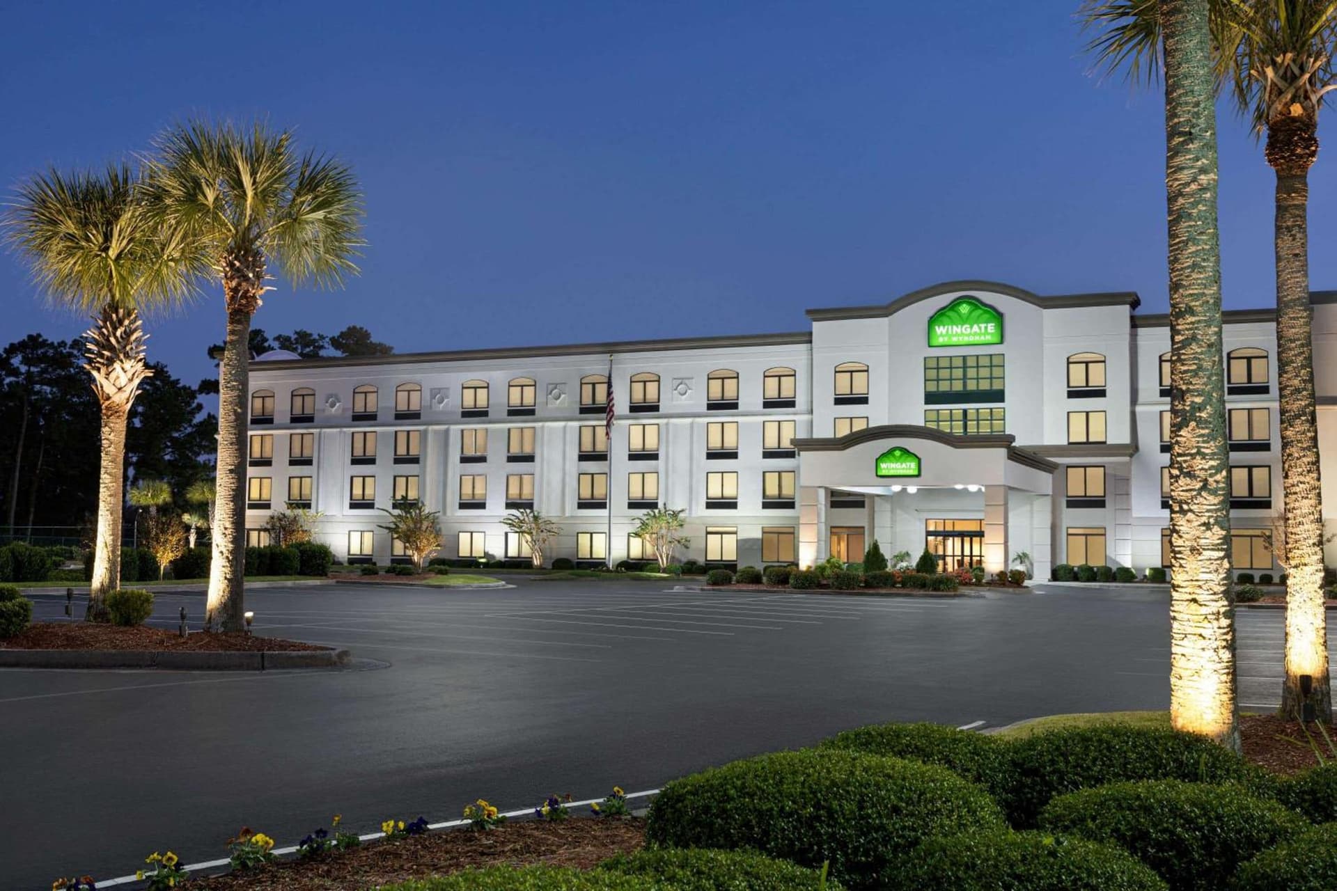 Wingate by Wyndham Wilmington interior in Wilmington, NC — gallery photo 2