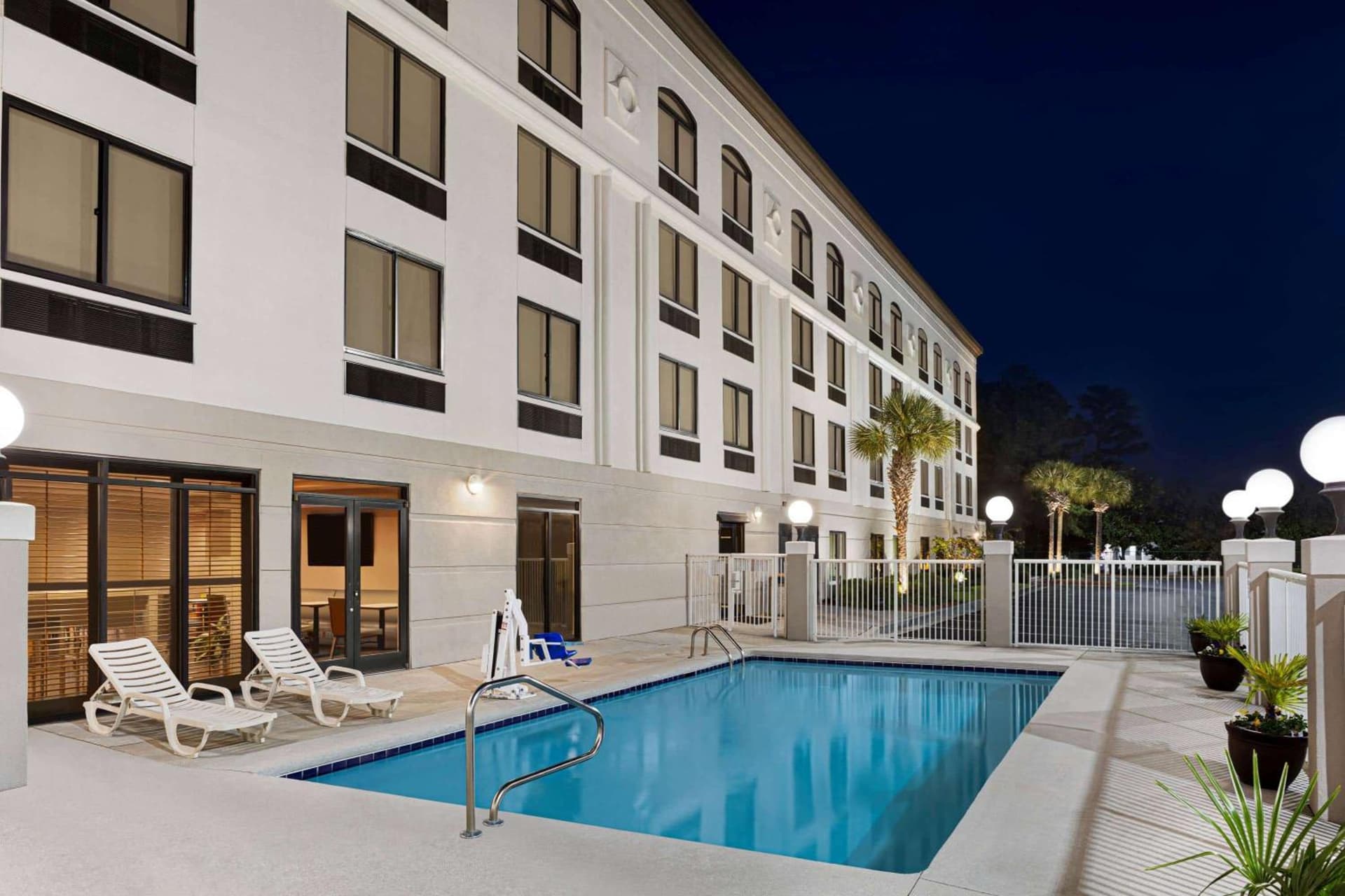 Wingate by Wyndham Wilmington gallery photo in Wilmington, NC — image 72