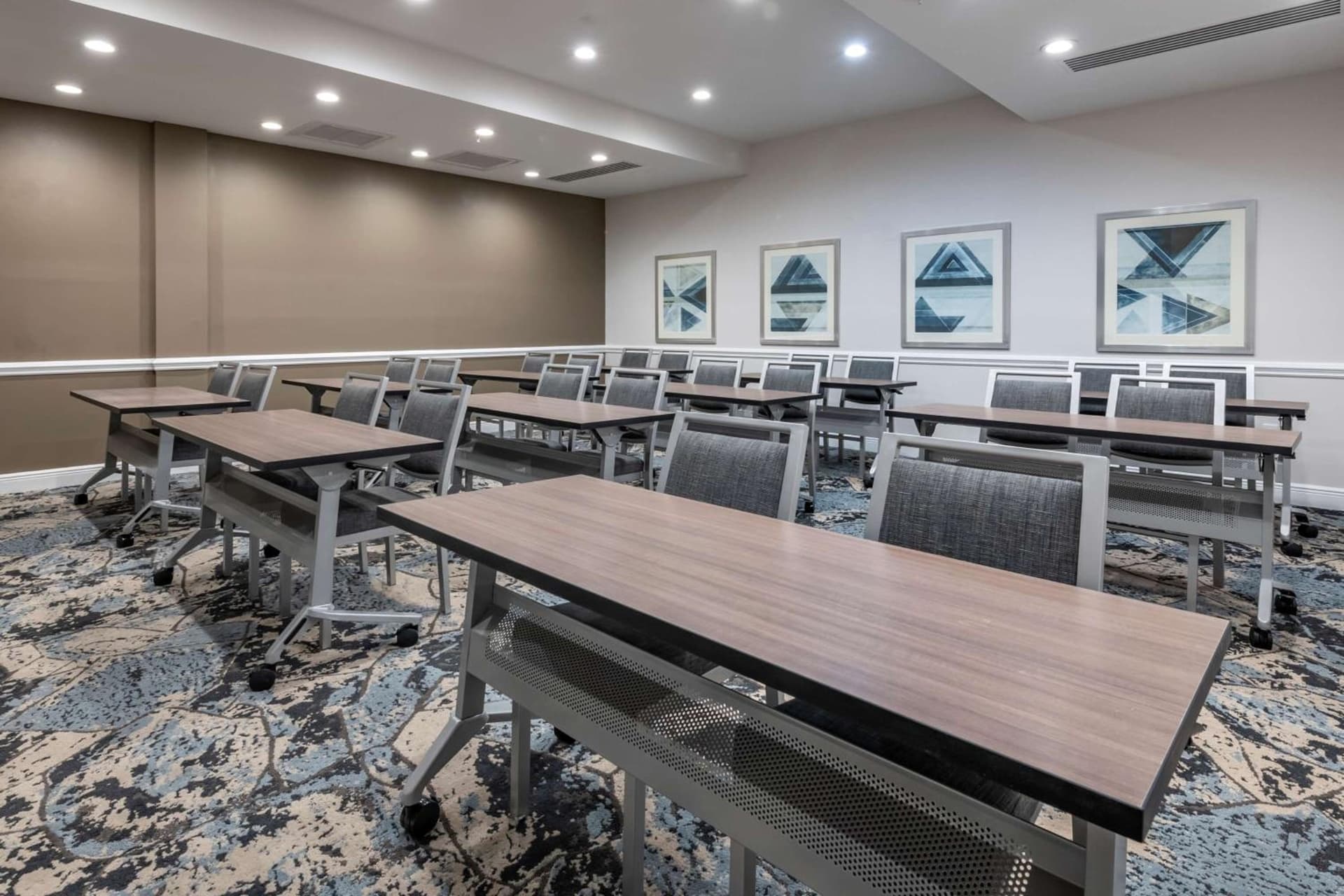 Best Western Plus Lakeland gallery photo in Lakeland, FL — image 7