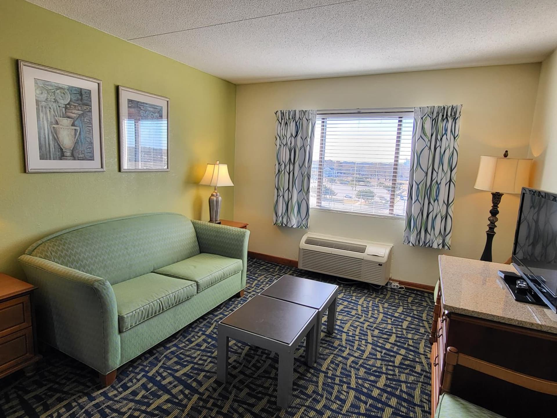 Capes Hotel gallery photo in Virginia Beach, VA — image 61