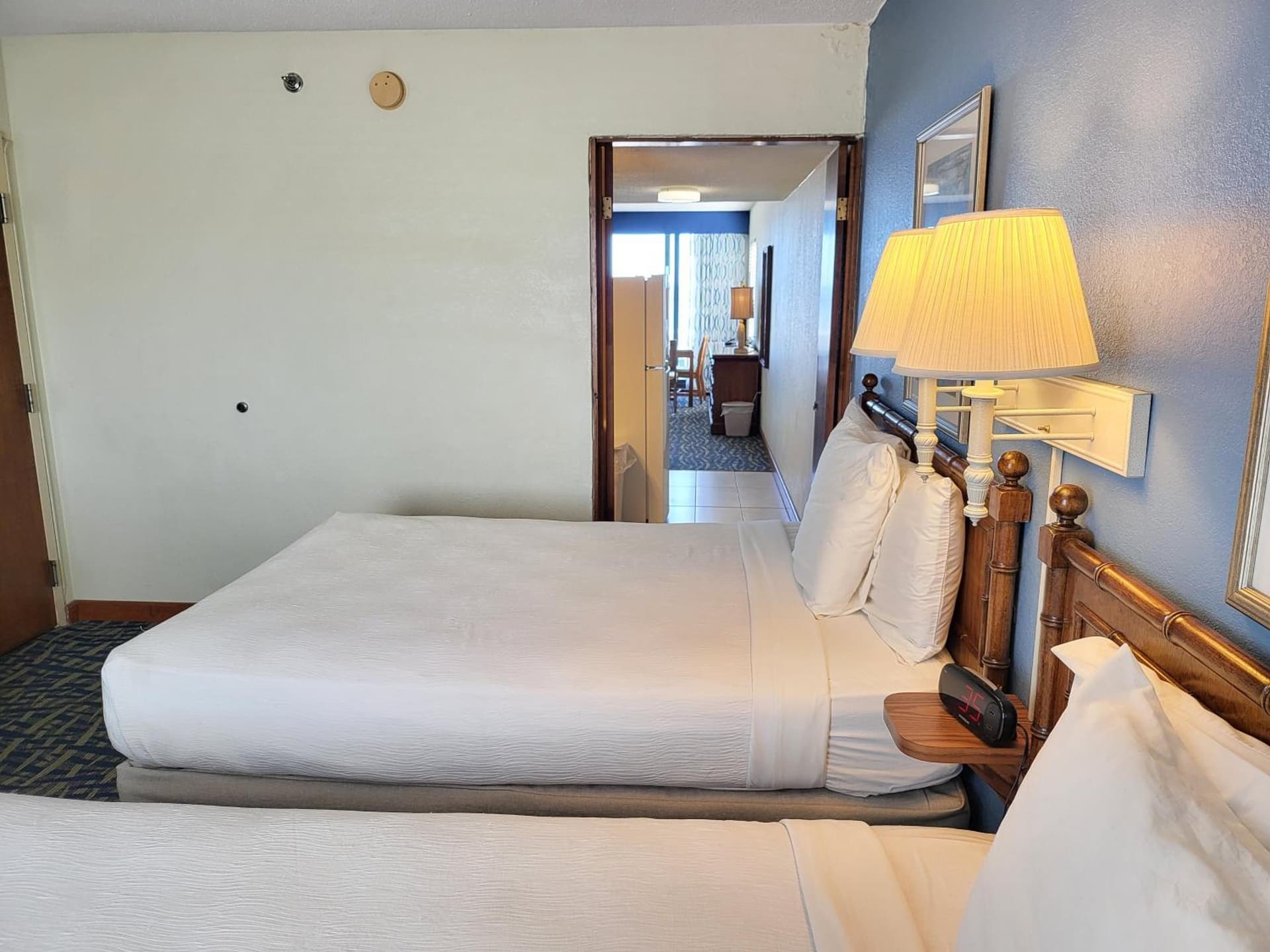 Capes Hotel gallery photo in Virginia Beach, VA — image 10