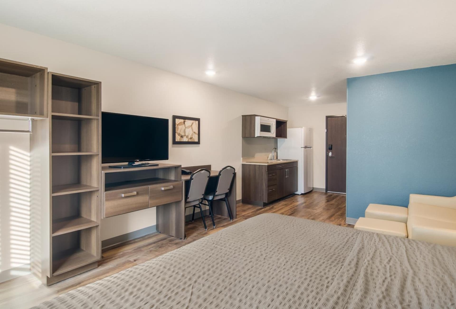 WoodSpring Suites Thornton-North Denver gallery photo in Thornton, CO — image 25