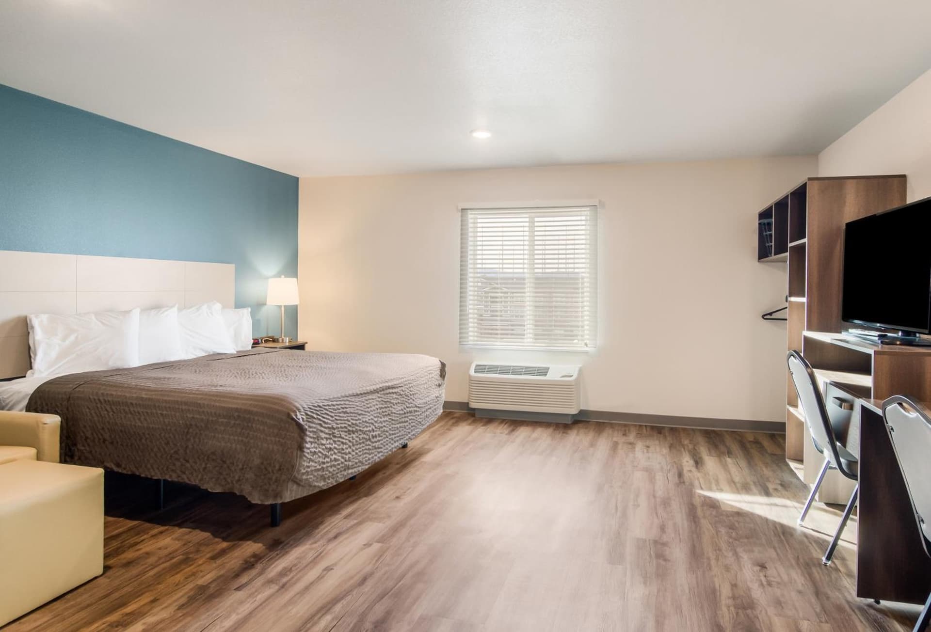 WoodSpring Suites Thornton-North Denver gallery photo in Thornton, CO — image 17
