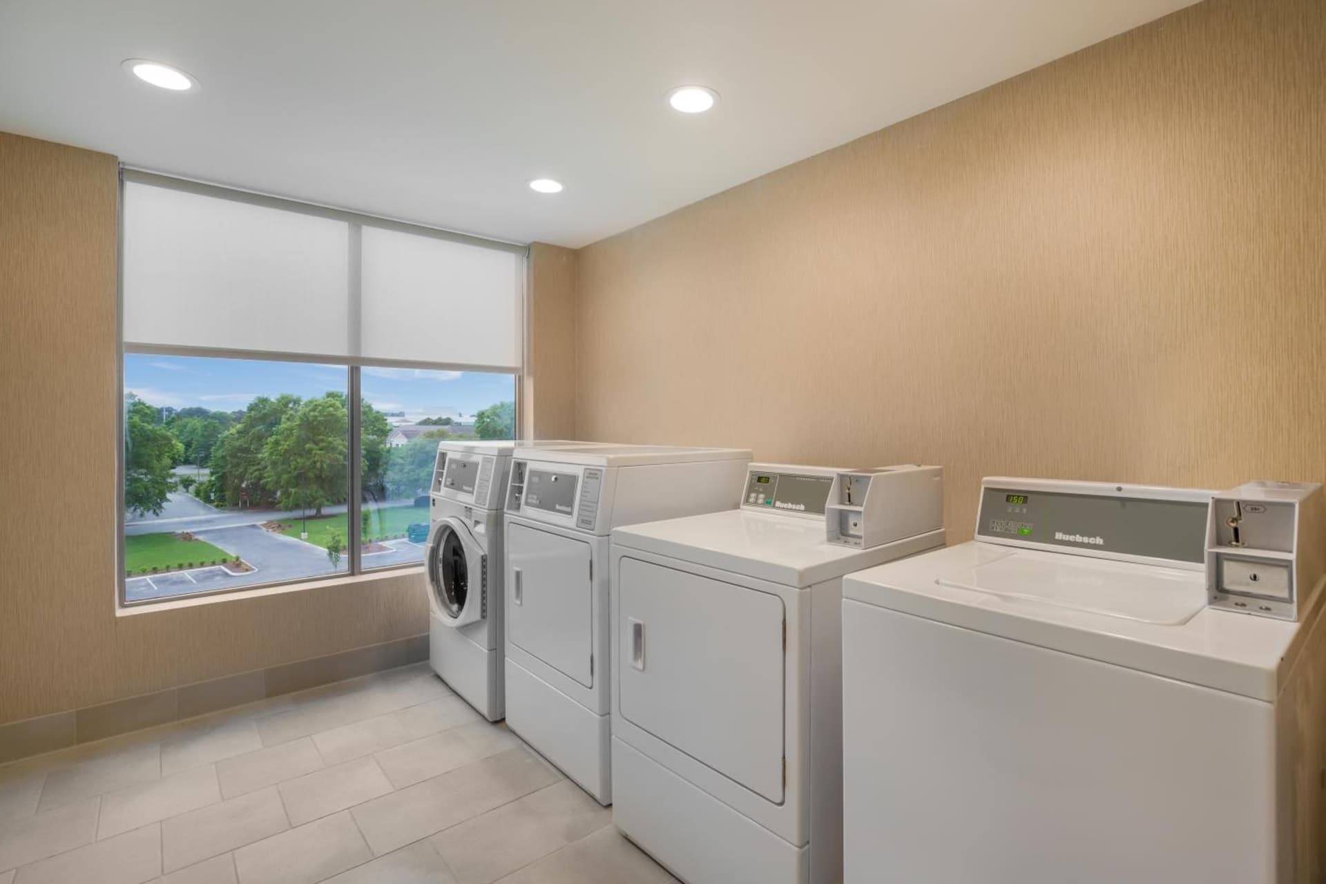 Hyatt Place Hampton Convention Center gallery photo in Hampton, VA — image 9