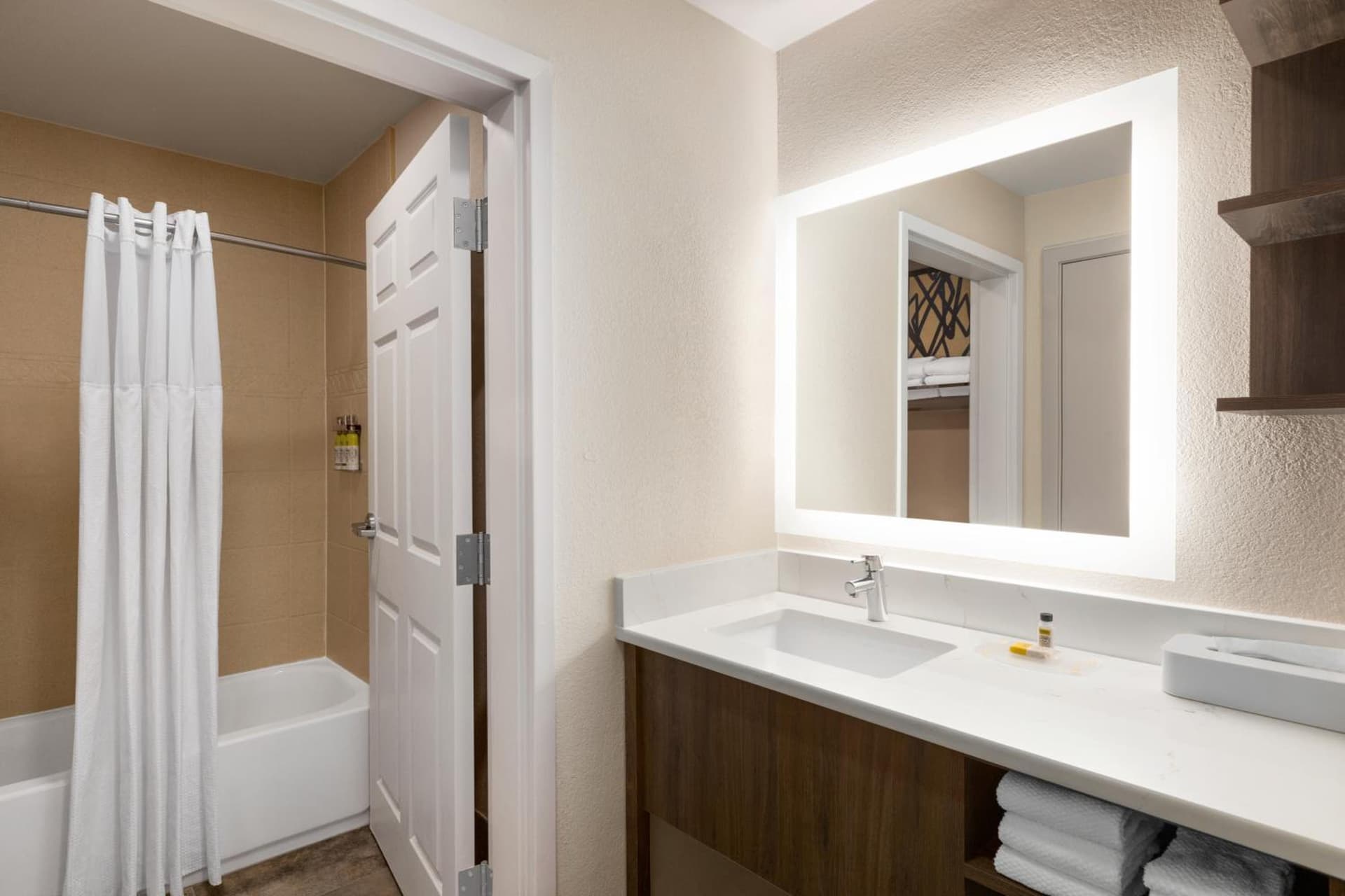 Staybridge Suites Quantico-Stafford by IHG gallery photo in Stafford, VA — image 8
