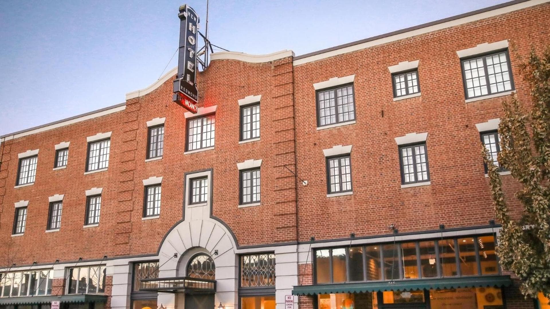 SCP Redmond Hotel — hotel in Redmond, Oregon