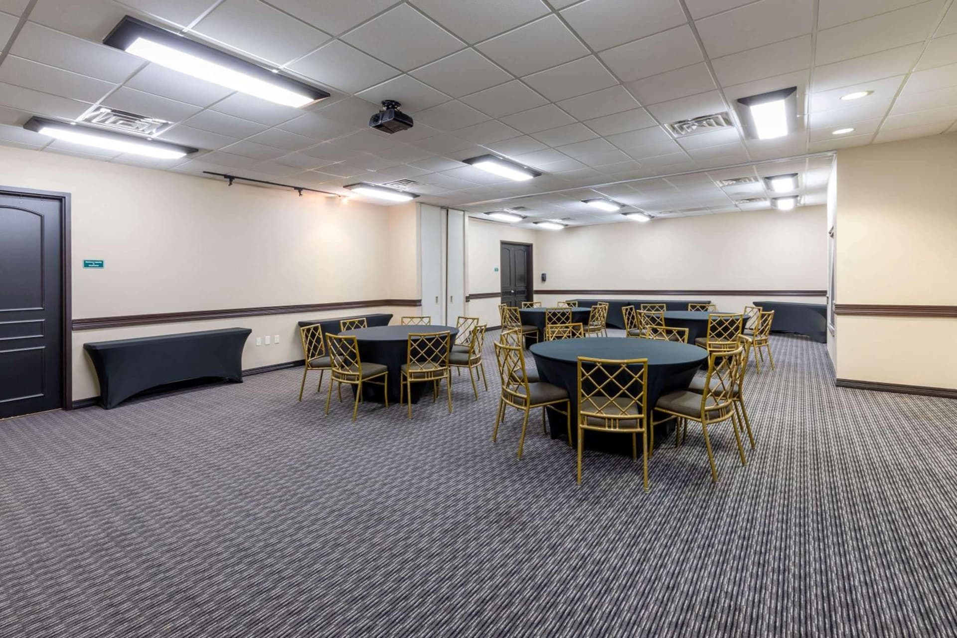 Hawthorn Suites by Wyndham Lubbock gallery photo in Lubbock, TX — image 8