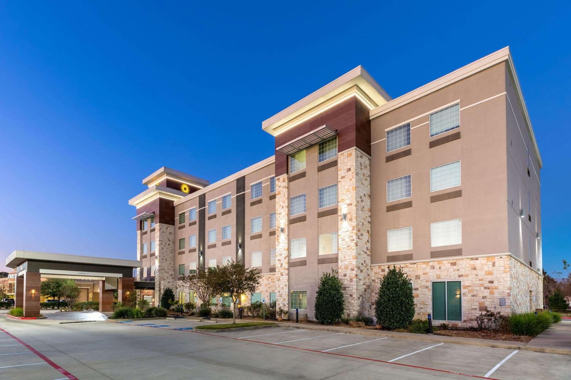 La Quinta by Wyndham Houston NW Beltway8/WestRD property views in Houston, TX — gallery photo 3