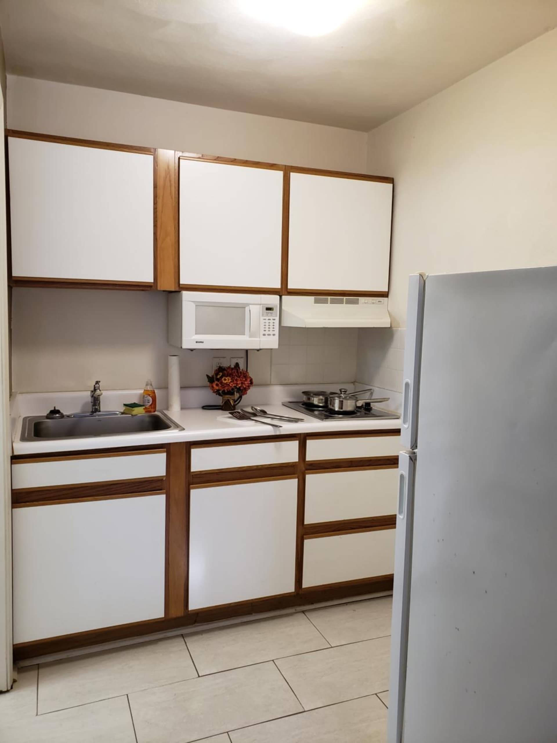 Affordable Suites Burlington gallery photo in Burlington, NC — image 6