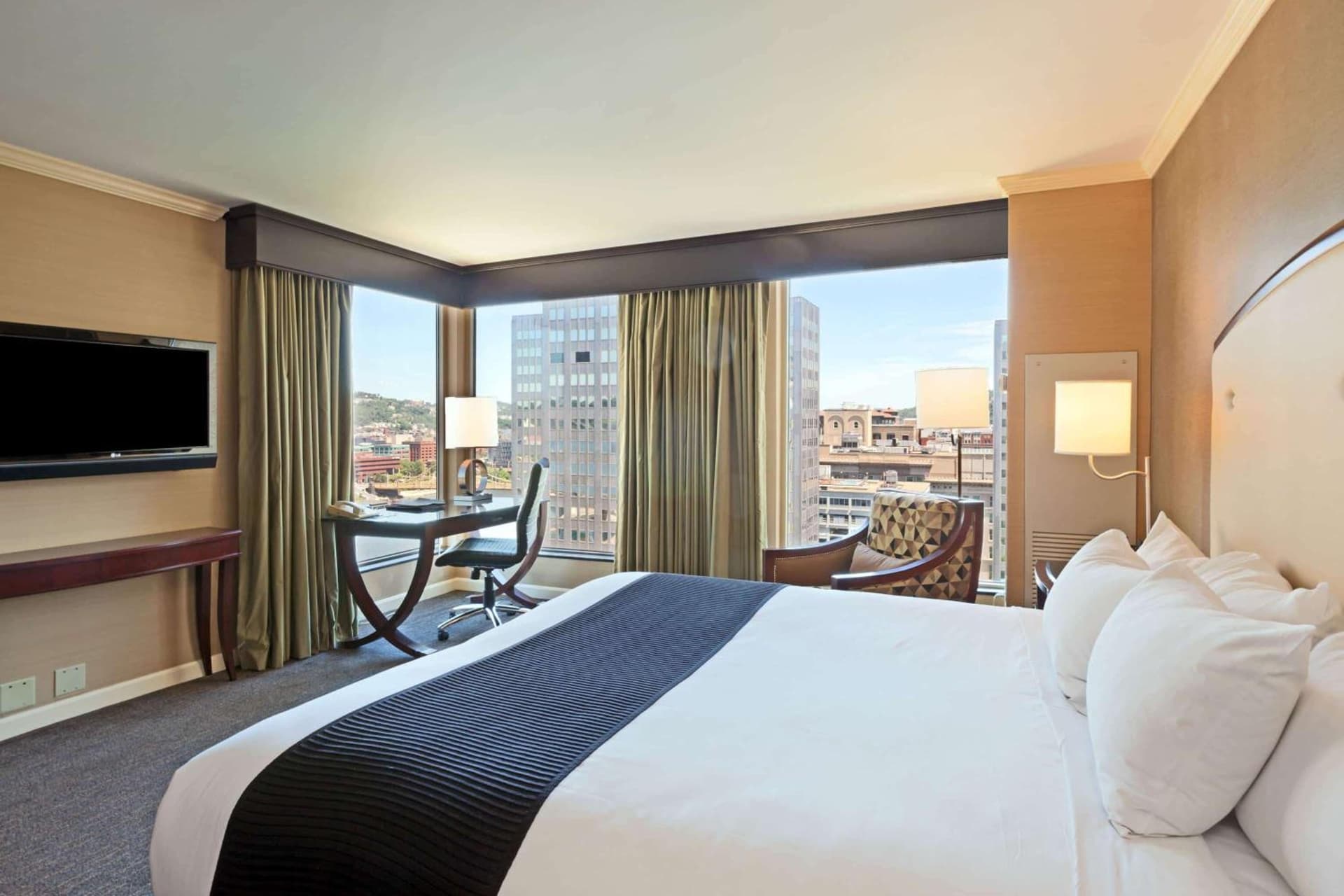 Wyndham Grand Pittsburgh gallery photo in Pittsburgh, PA — image 57