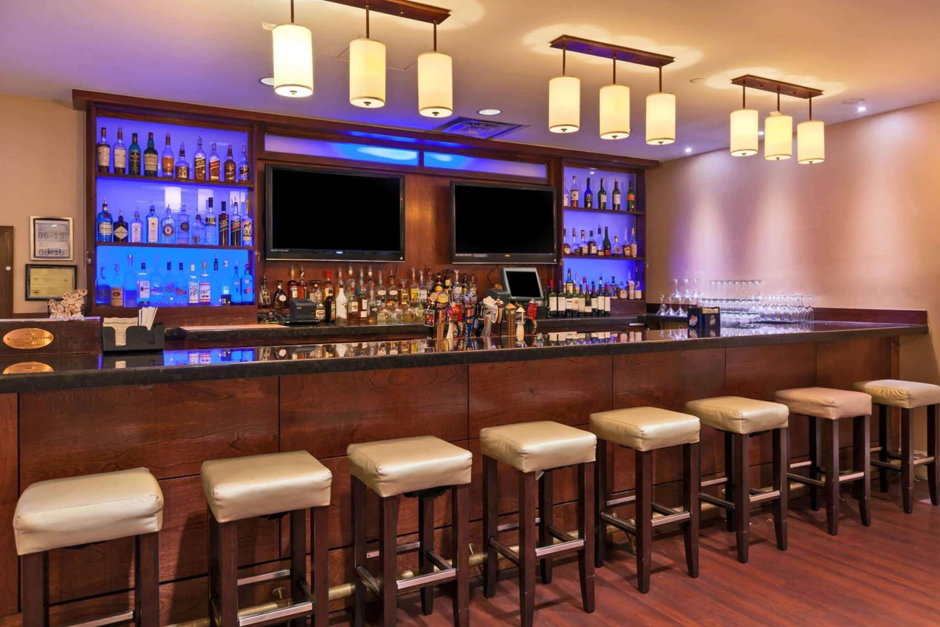Wyndham Grand Pittsburgh gallery photo in Pittsburgh, PA — image 6