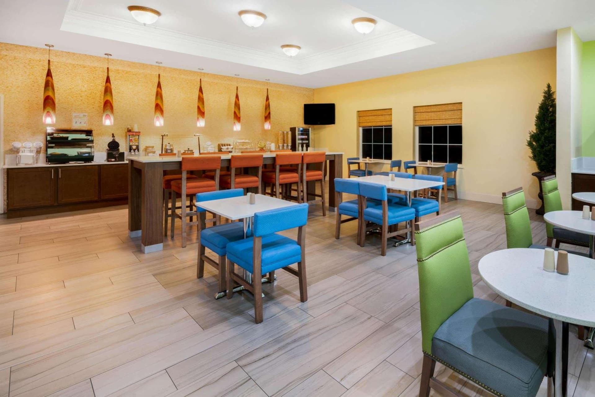 La Quinta Inn & Suites by Wyndham Broussard - Lafayette Area gallery photo in Broussard, LA — image 23