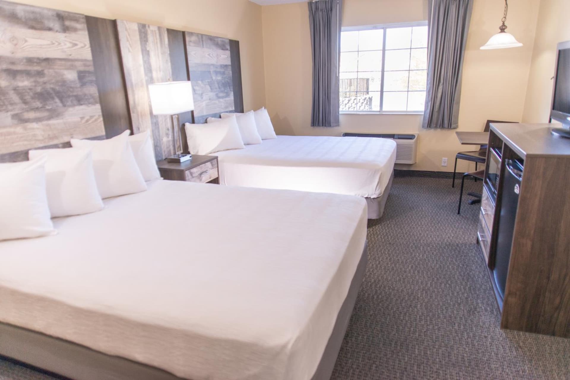 The Stone Castle Hotel & Conference Center interior in Branson, MO — gallery photo 2
