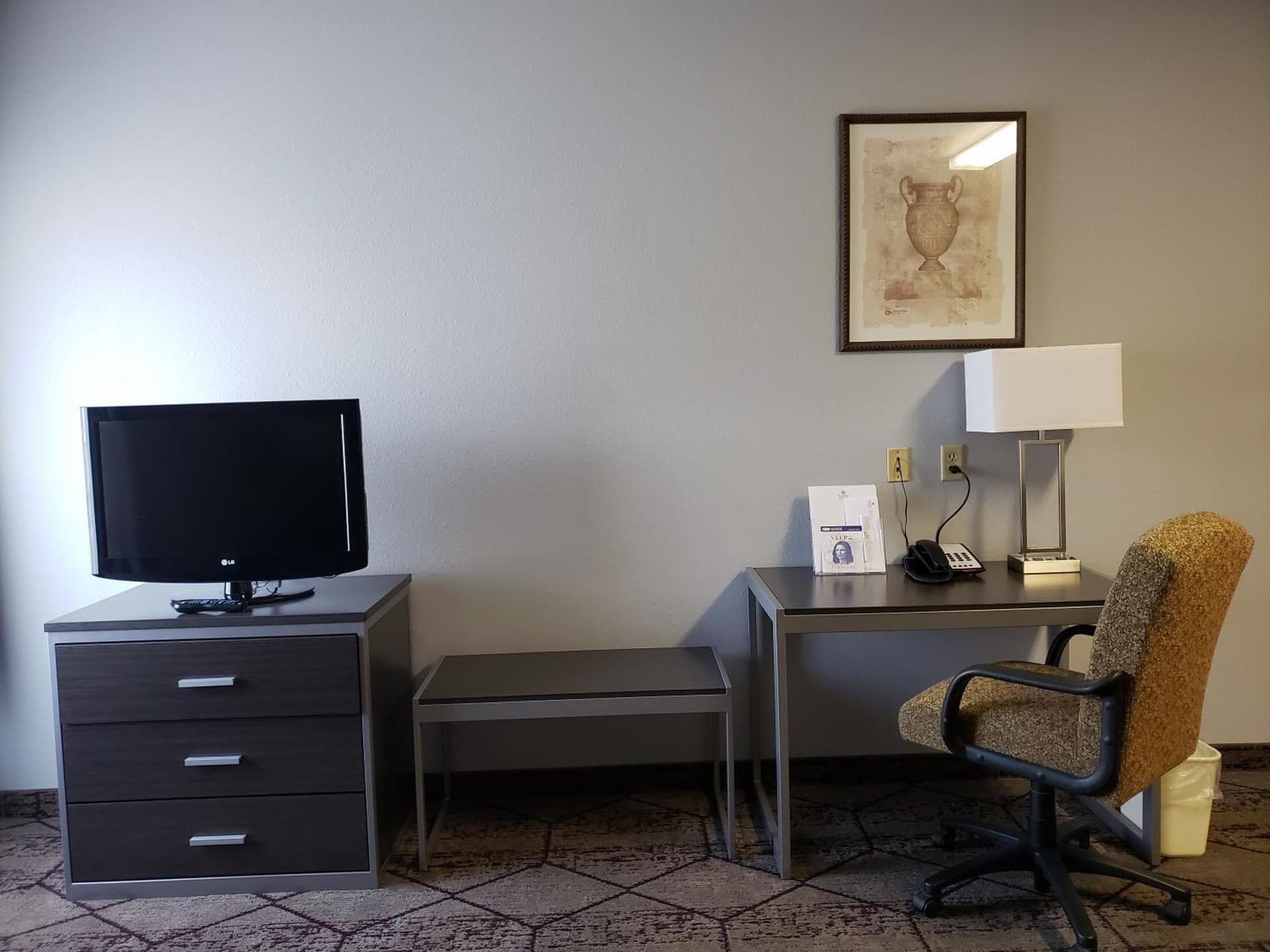 SureStay Plus Hotel by Best Western Warner Robins AFB gallery photo in Warner Robins, GA — image 38