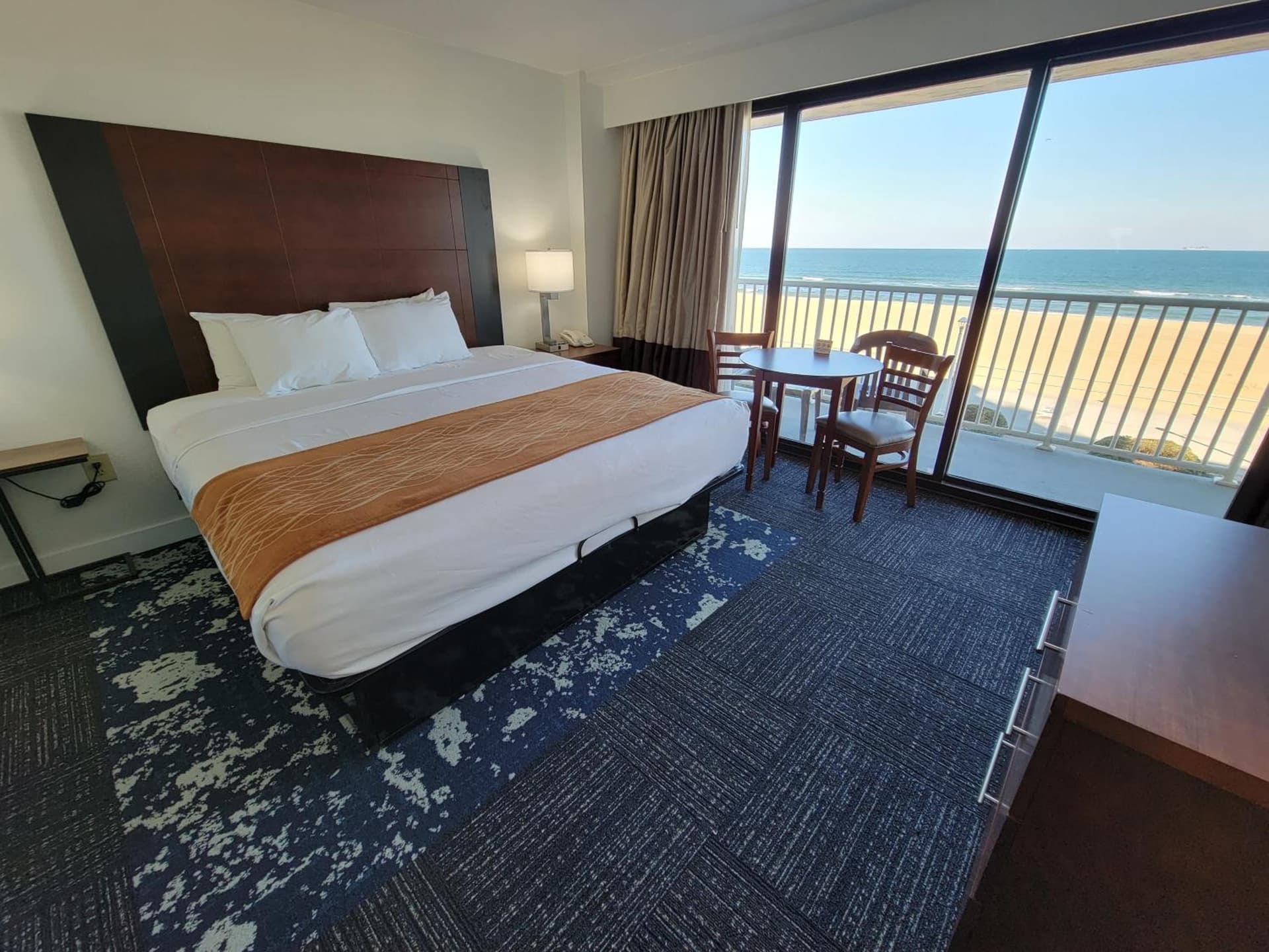 Coastal Hotel & Suites Virginia Beach - Oceanfront gallery photo in Virginia Beach, VA — image 6