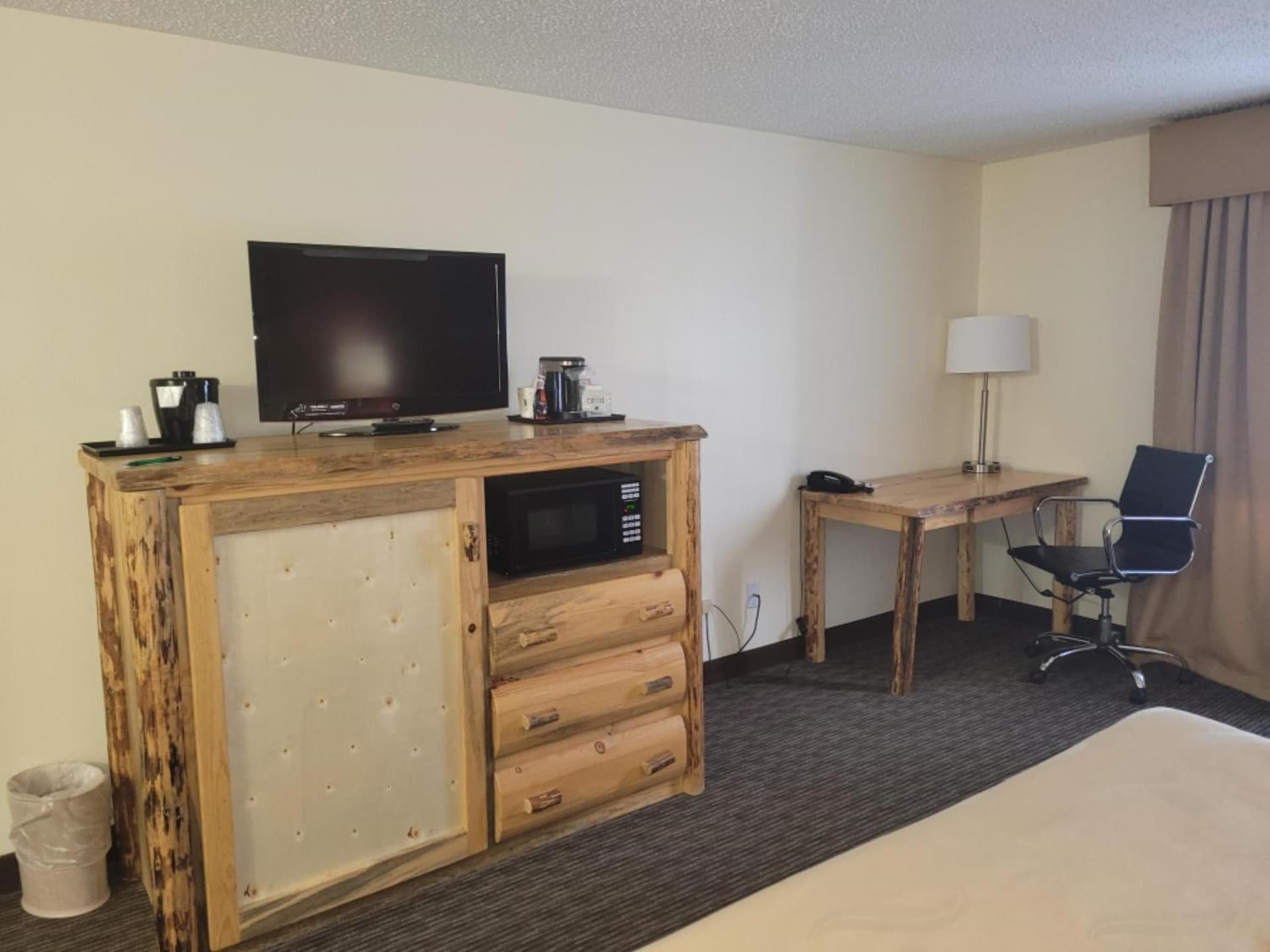 Studio 6 Suites Butte MT I-90 I-15 property views in Butte, MT — gallery photo 3